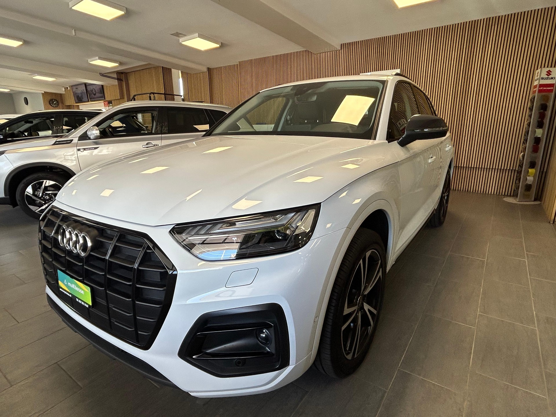AUDI Q5 2.0 40 TDI S-Line quattro S-Tronic-showroom-element-3