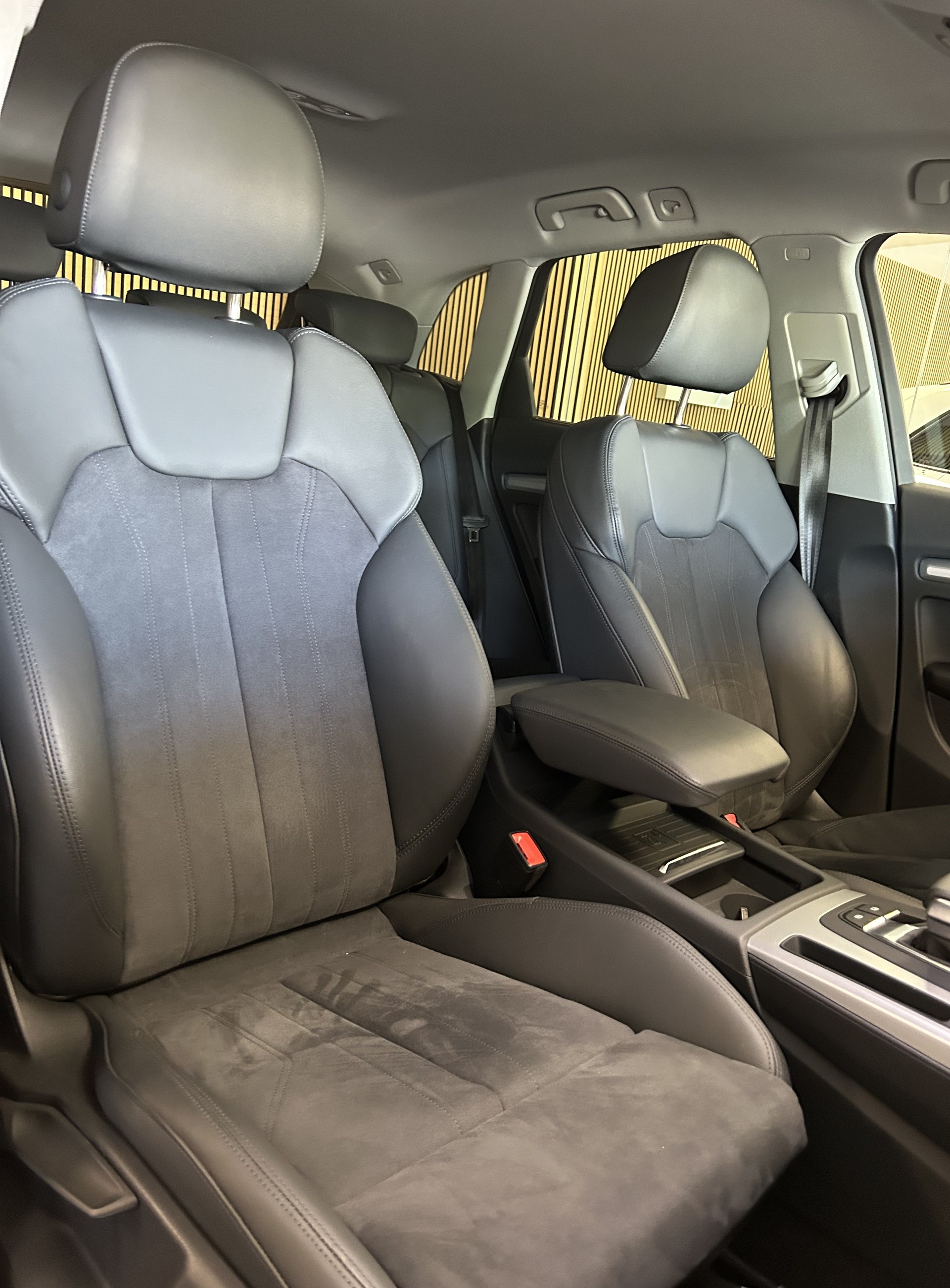 AUDI Q5 2.0 40 TDI S-Line quattro S-Tronic-image-23