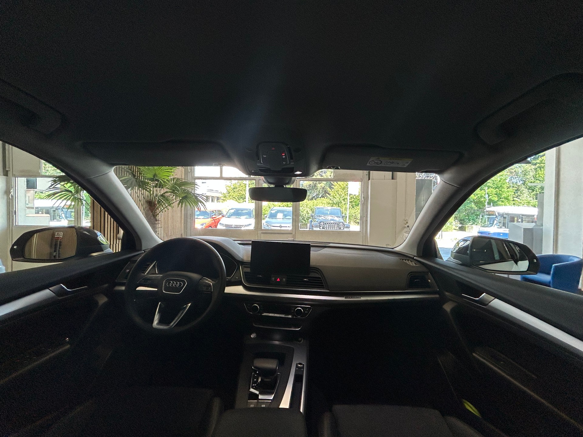 AUDI Q5 2.0 40 TDI S-Line quattro S-Tronic-image-8