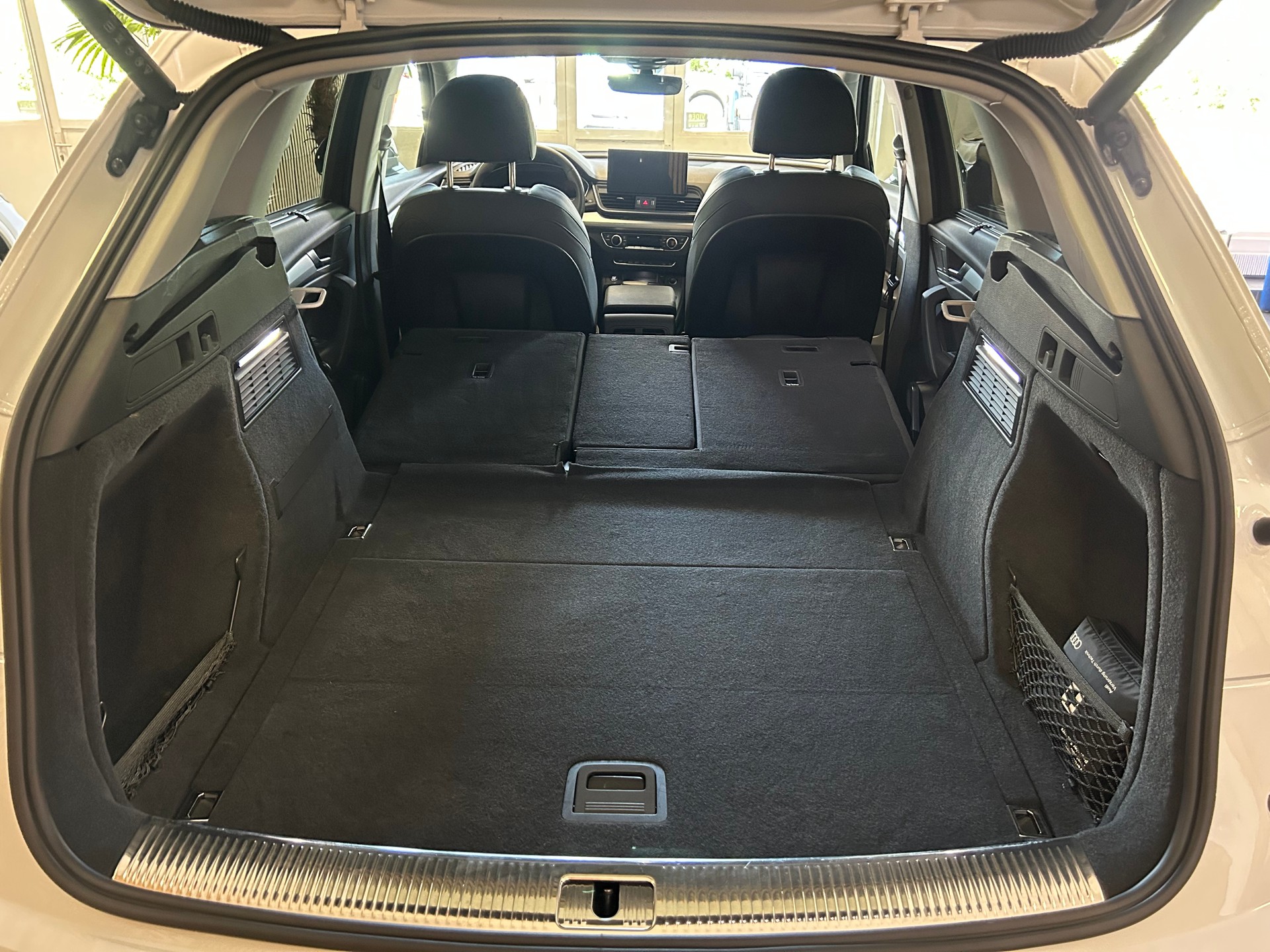 AUDI Q5 2.0 40 TDI S-Line quattro S-Tronic-image-27