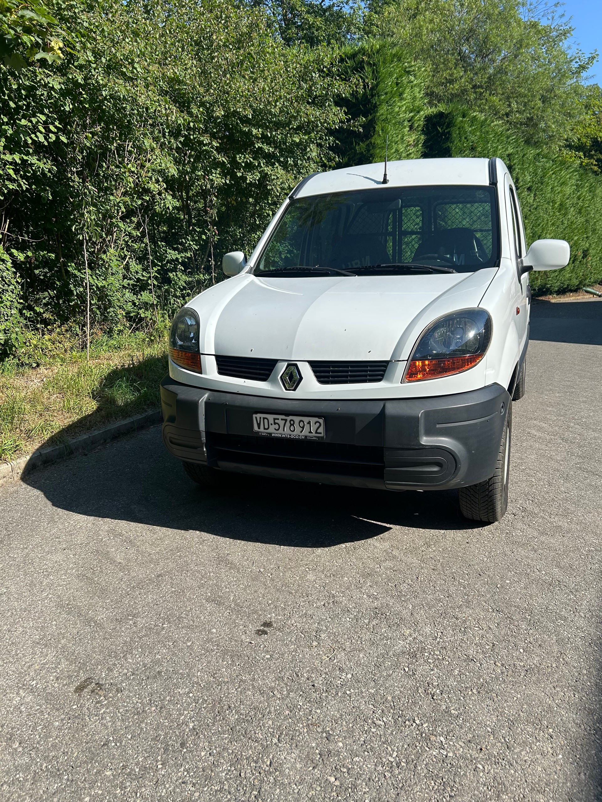 RENAULT KANGOO-image-1