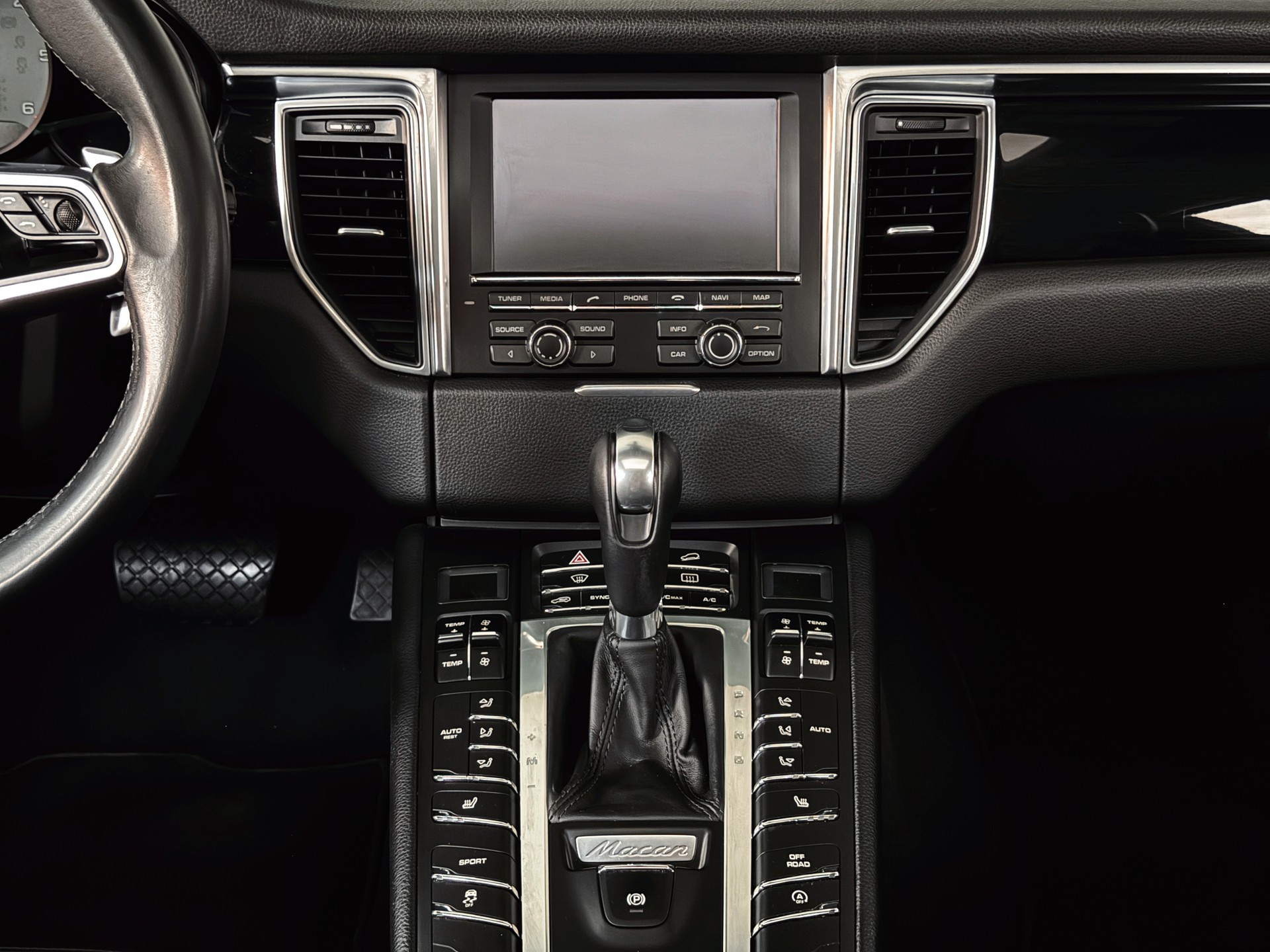 PORSCHE Macan S Diesel PDK-image-16