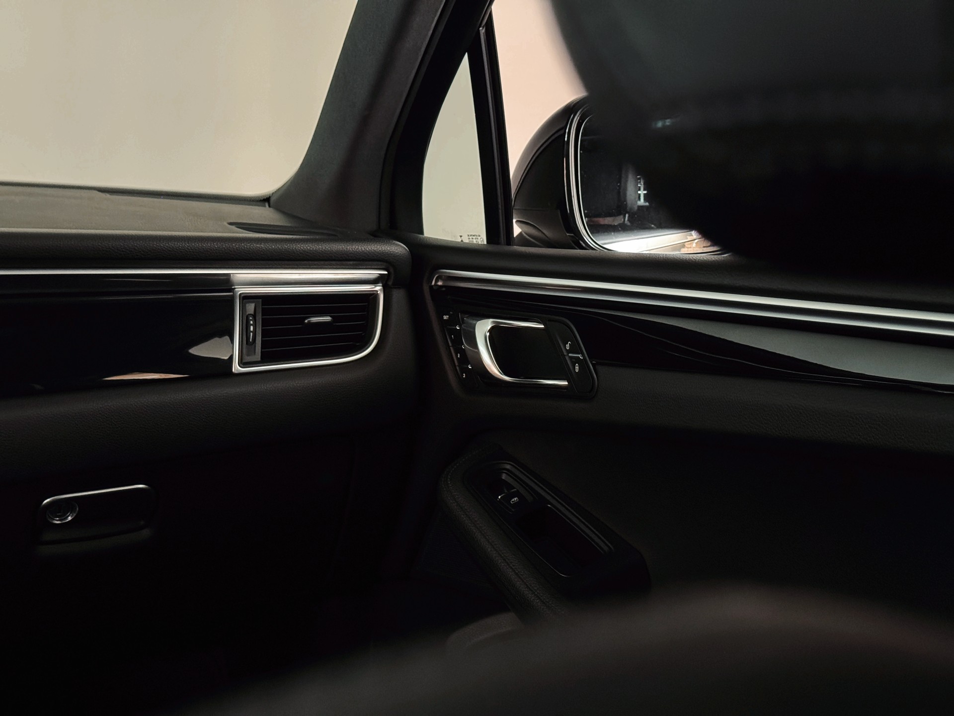 PORSCHE Macan S Diesel PDK-image-23