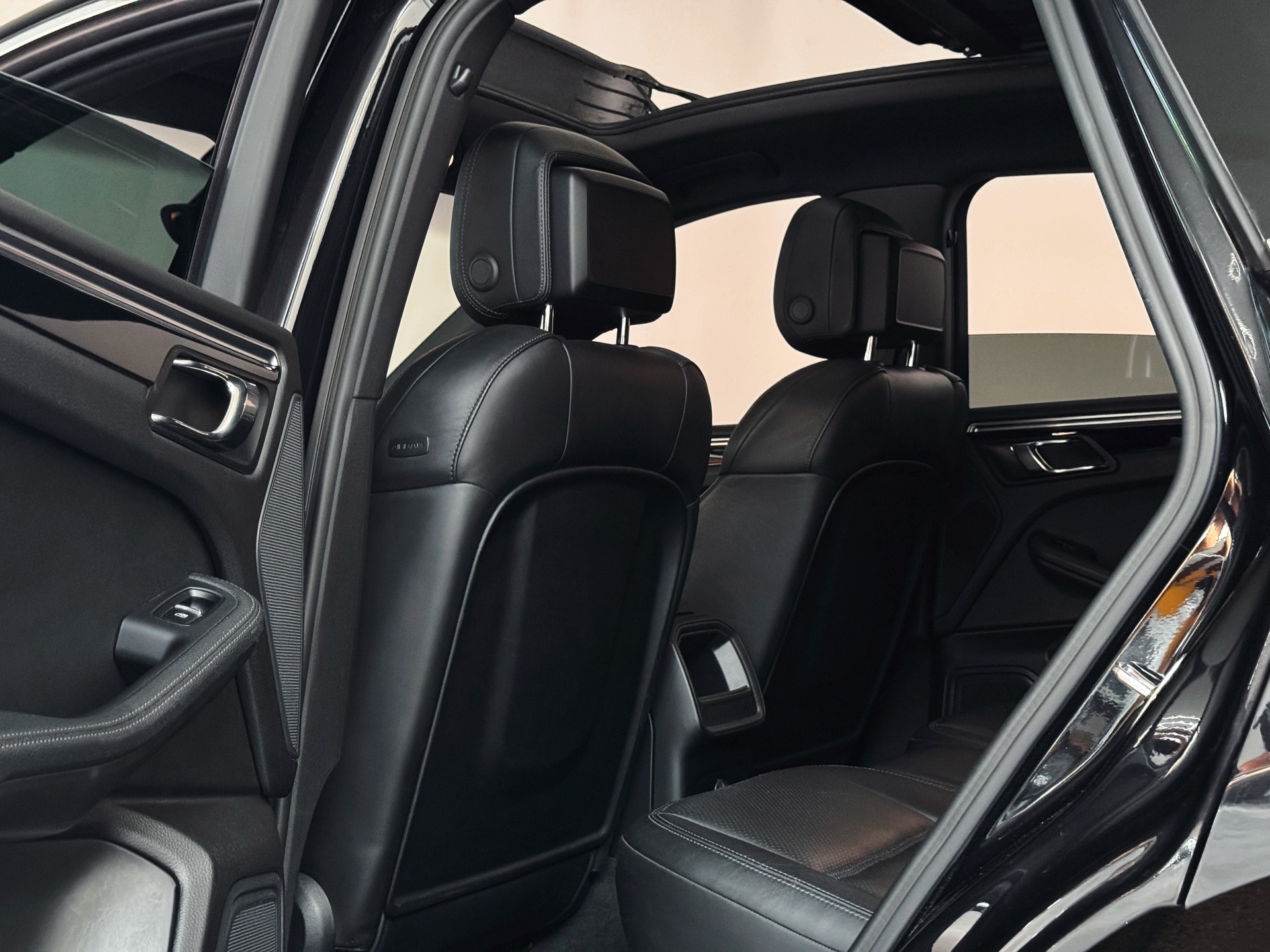 PORSCHE Macan S Diesel PDK-image-14