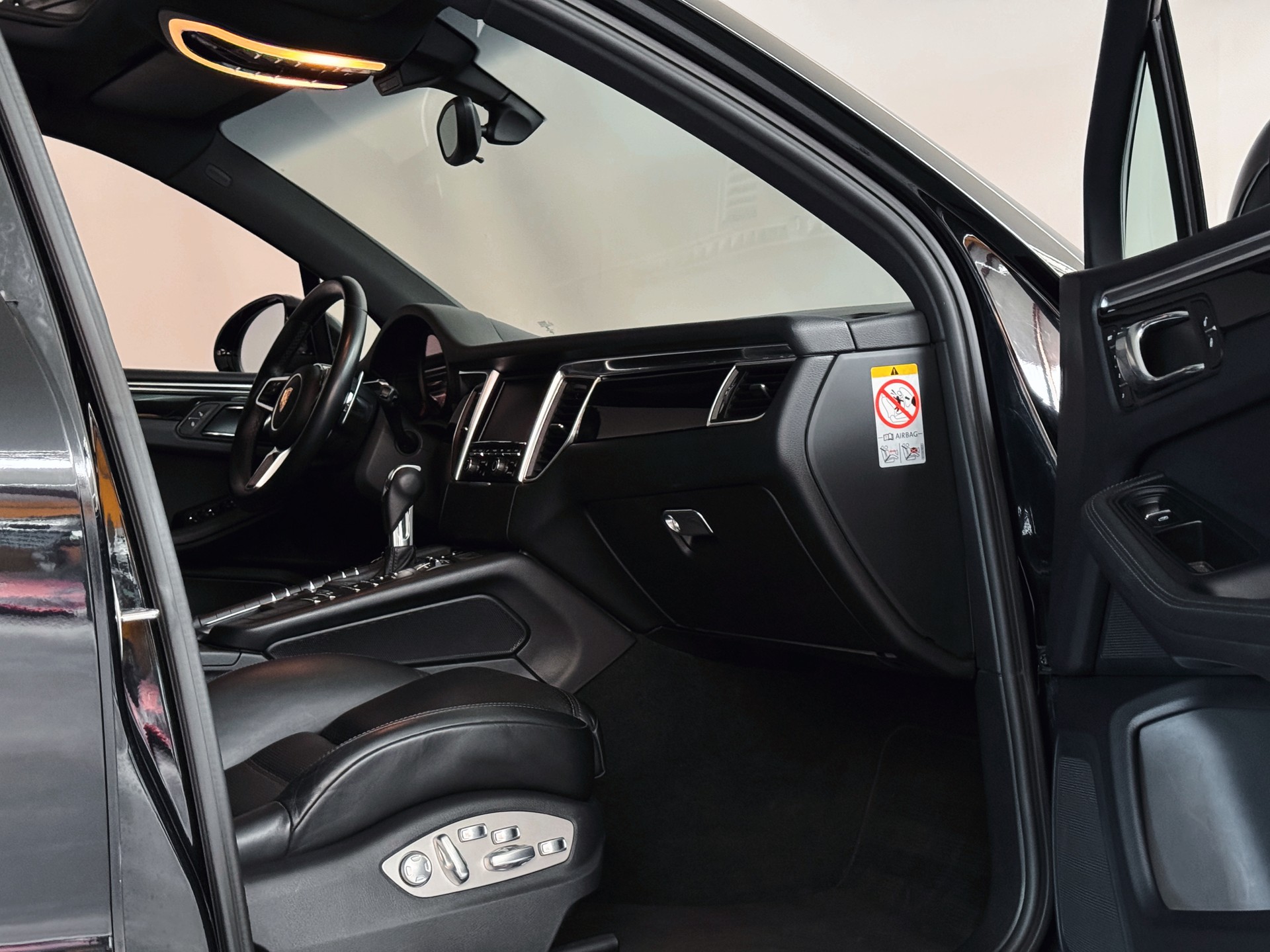 PORSCHE Macan S Diesel PDK-image-20