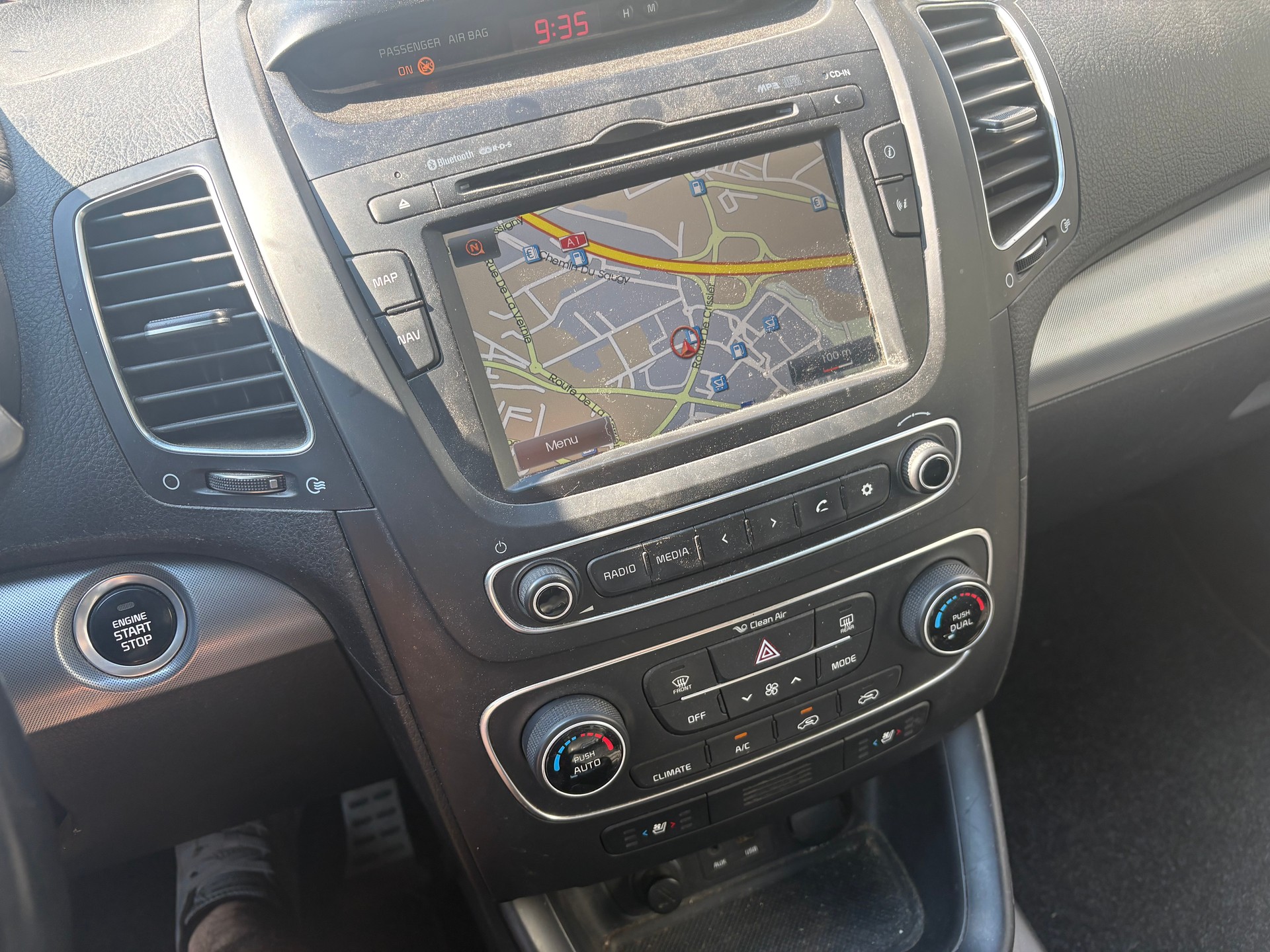 KIA Sorento 2.2 CRDI LX Automatic-image-3