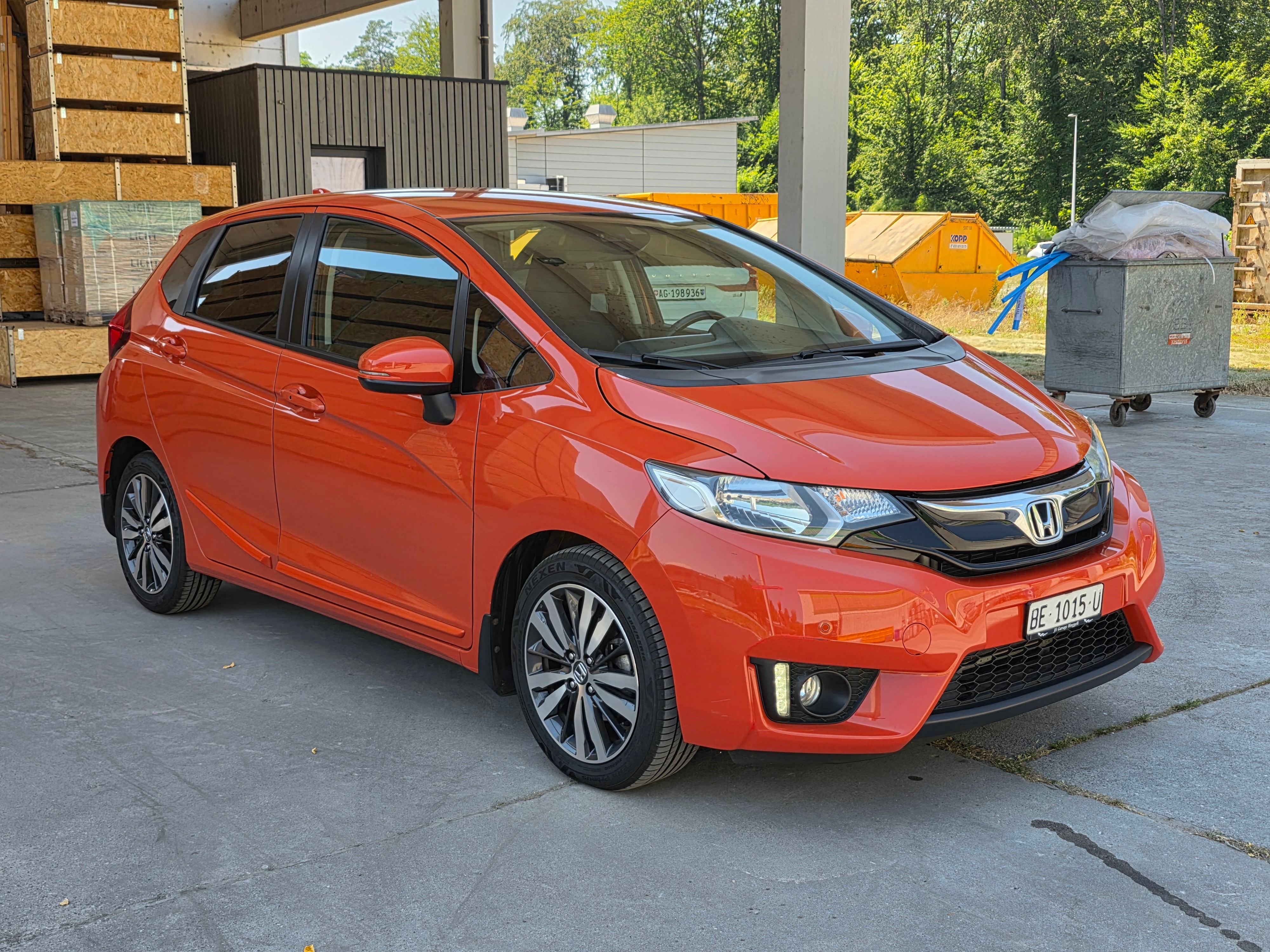 Car photo
