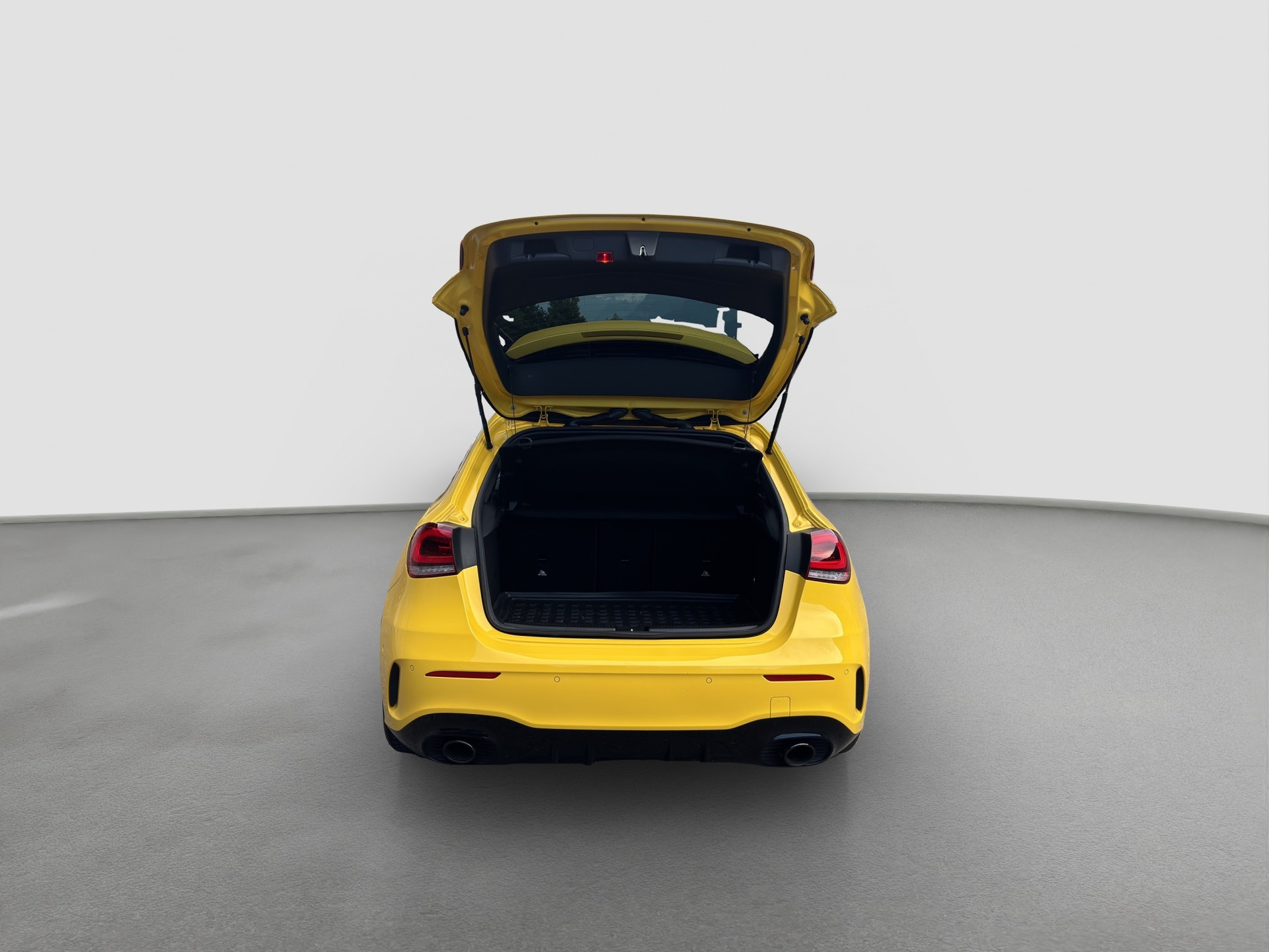MERCEDES-BENZ A 35 AMG 4Matic Speedshift-image-13