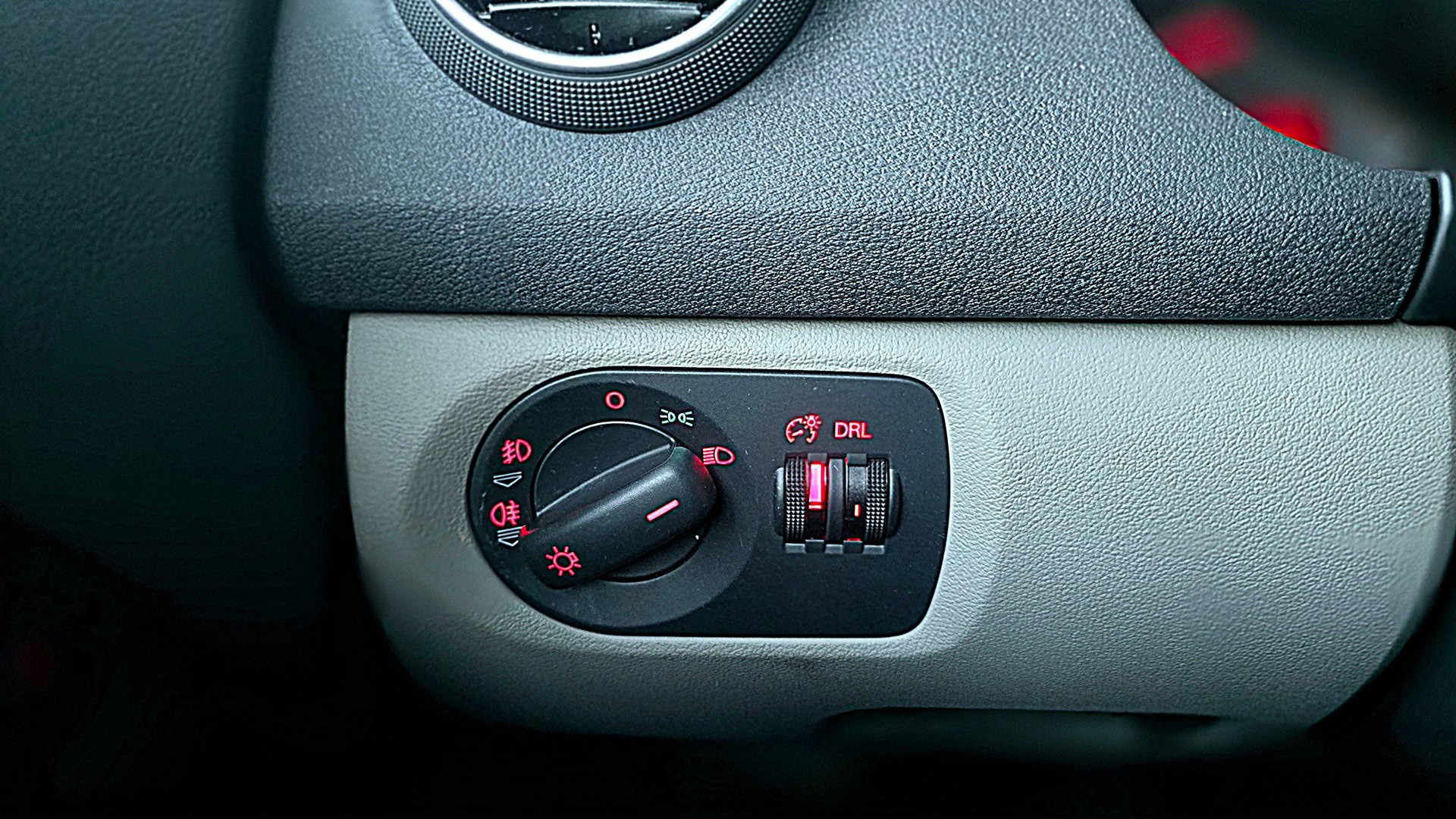 AUDI A3 3.2 Ambition V6 quattro-image-26