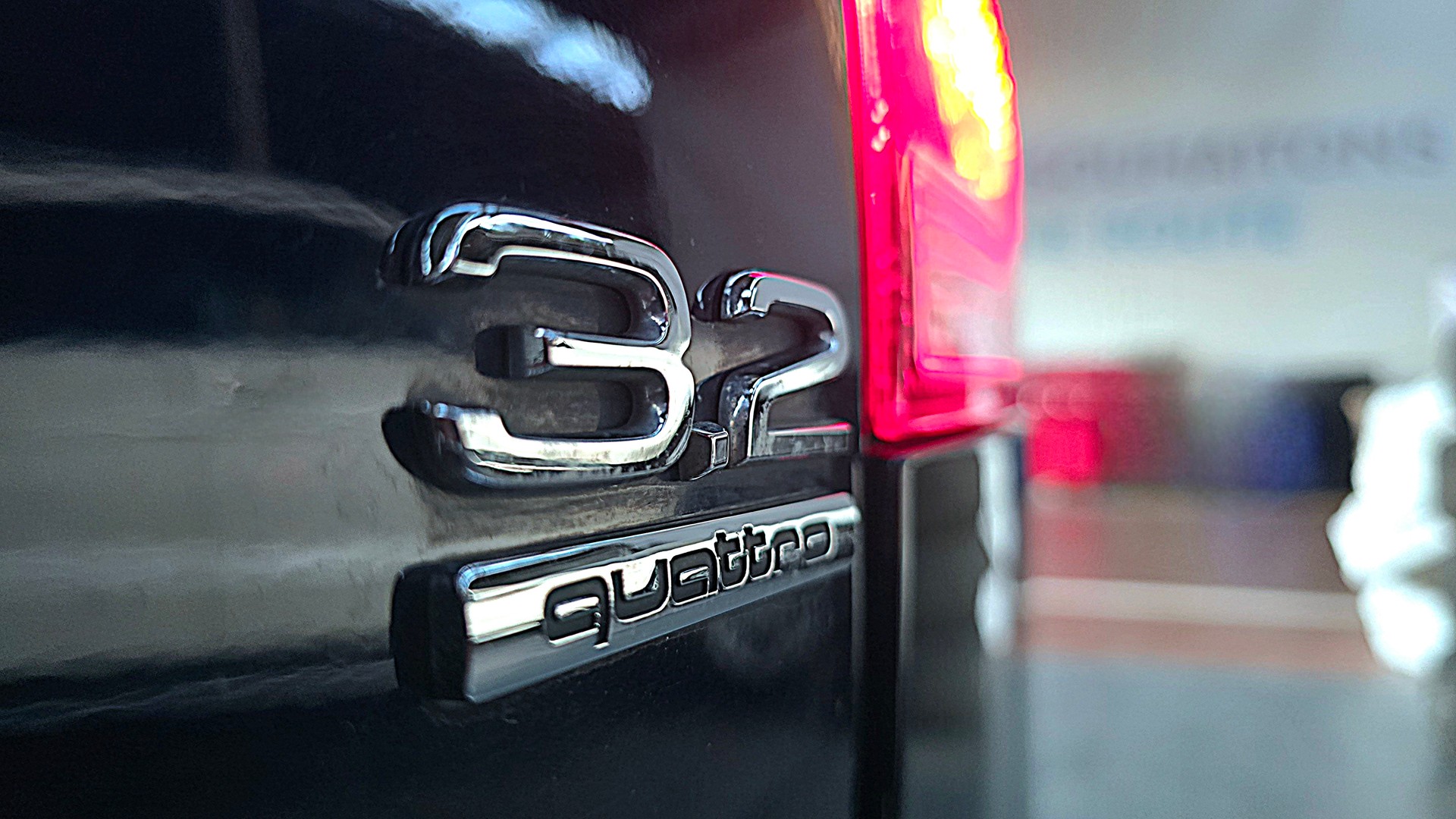AUDI A3 3.2 Ambition V6 quattro-image-12