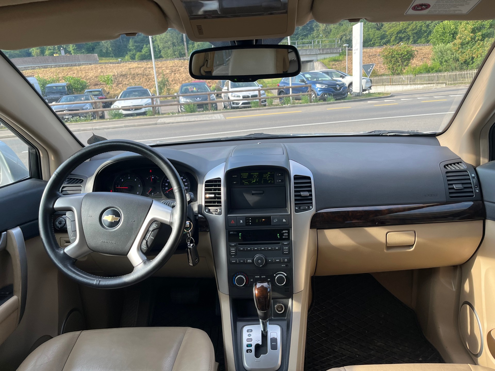 CHEVROLET Captiva 2.0 VCDi Sport 4WD Automatic-image-5