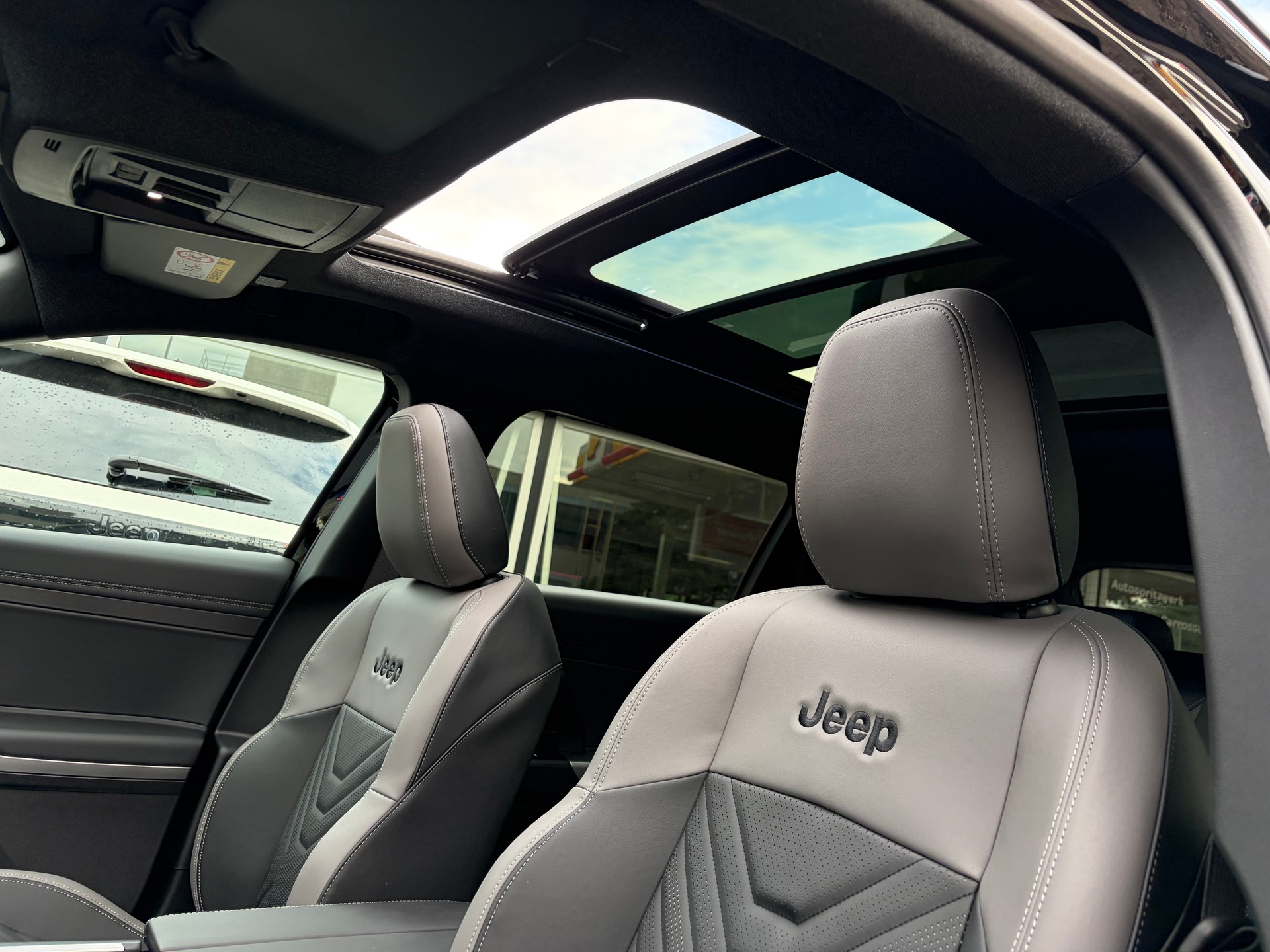 JEEP COMPASS Summit 1.6 PHEV-image-11