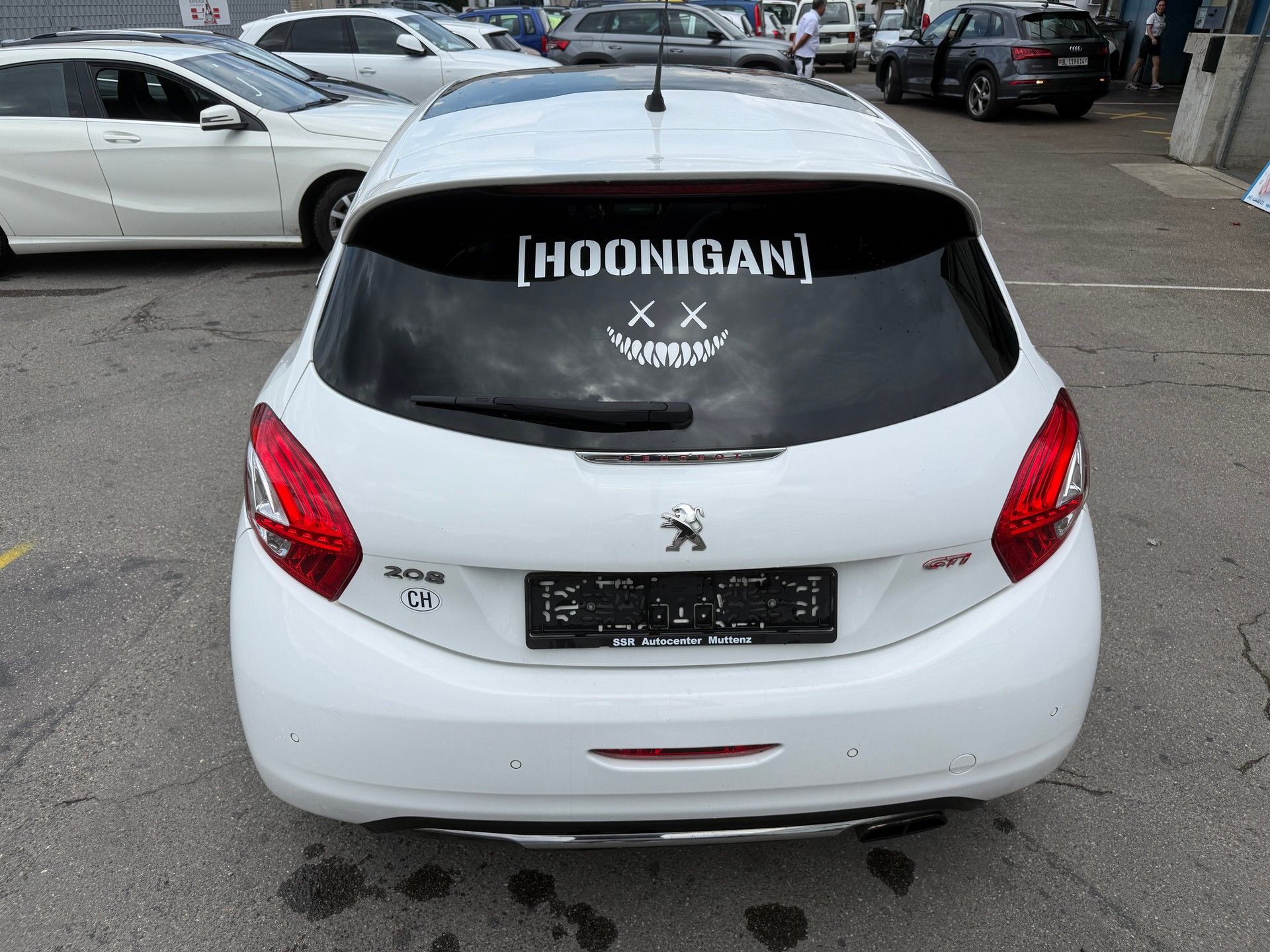PEUGEOT 208 1.6 Turbo GTi-image-5