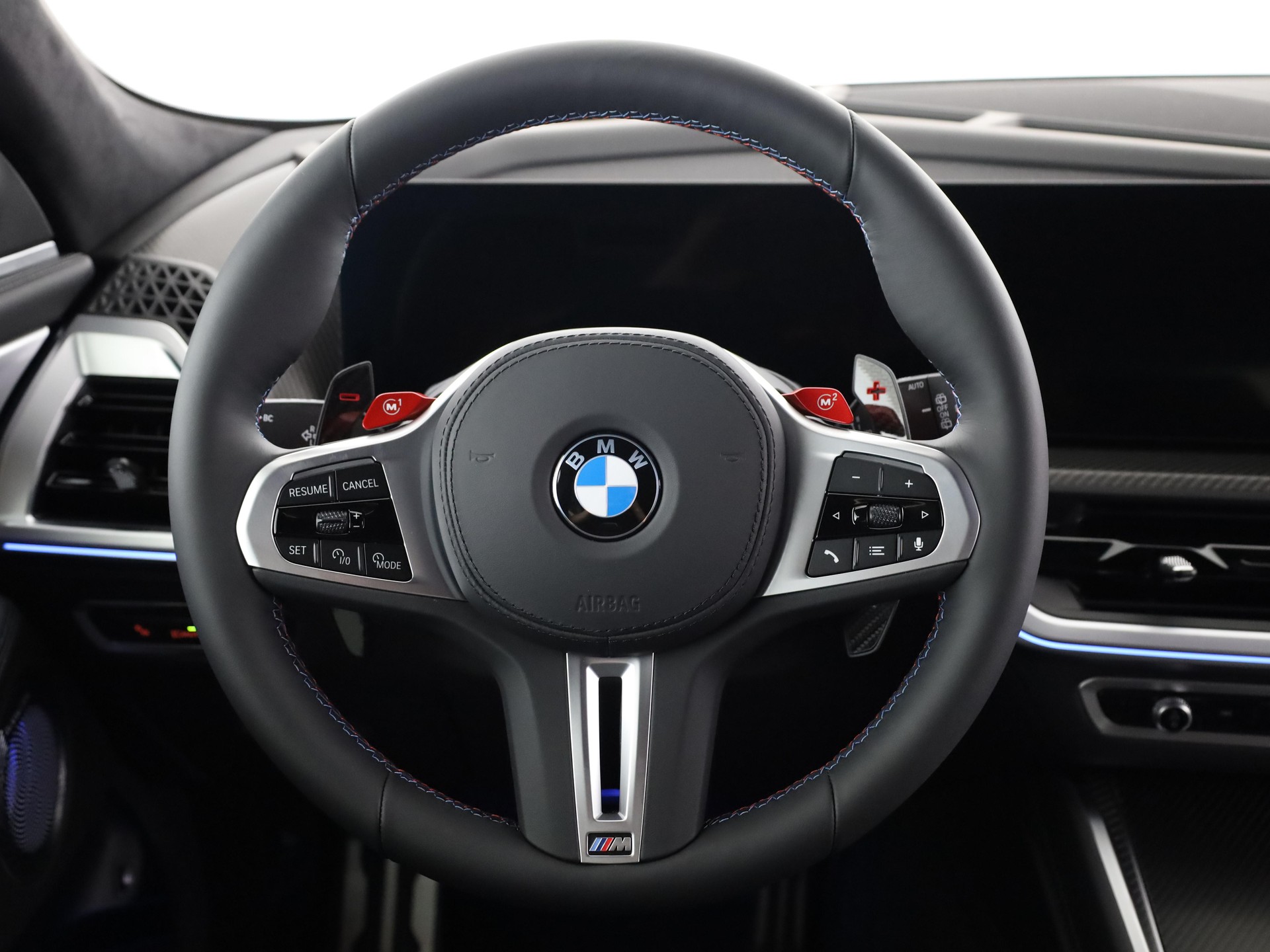 BMW XM 50e Plug-in Hybrid-image-18