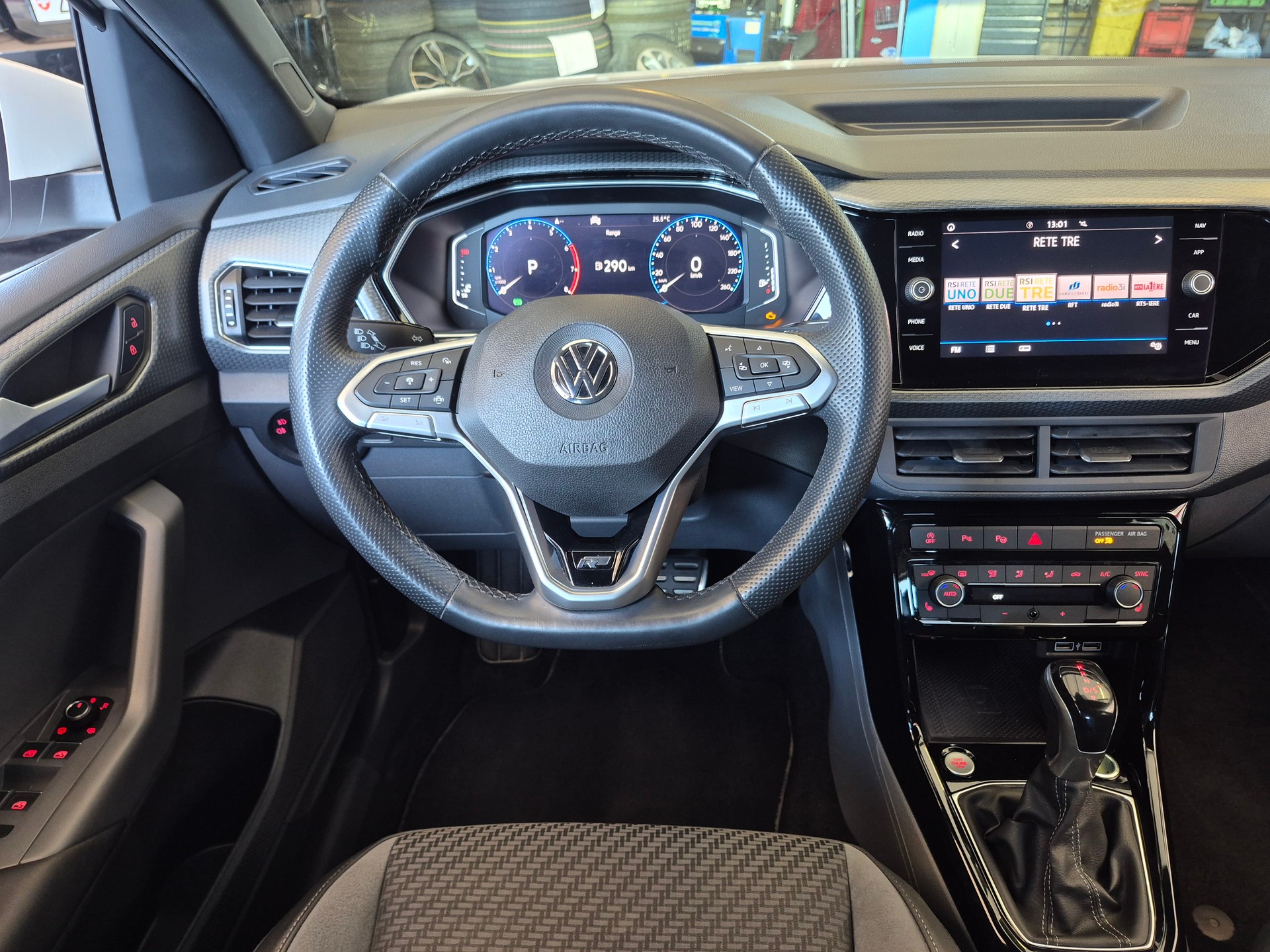 VW T-Cross 1.0 TSI Style DSG-image-10