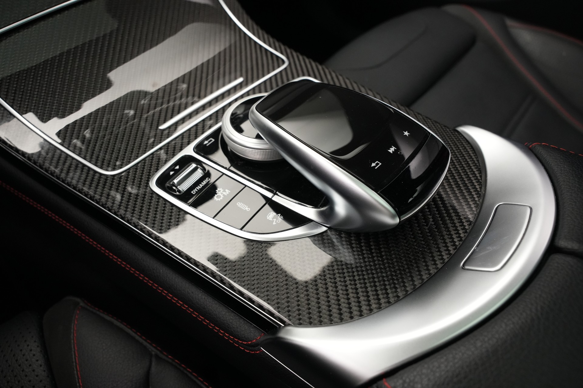 MERCEDES-BENZ GLC 43 AMG 4Matic 9G-Tronic *CH-Fahrzeug* *Luftfahrwerk*-image-22