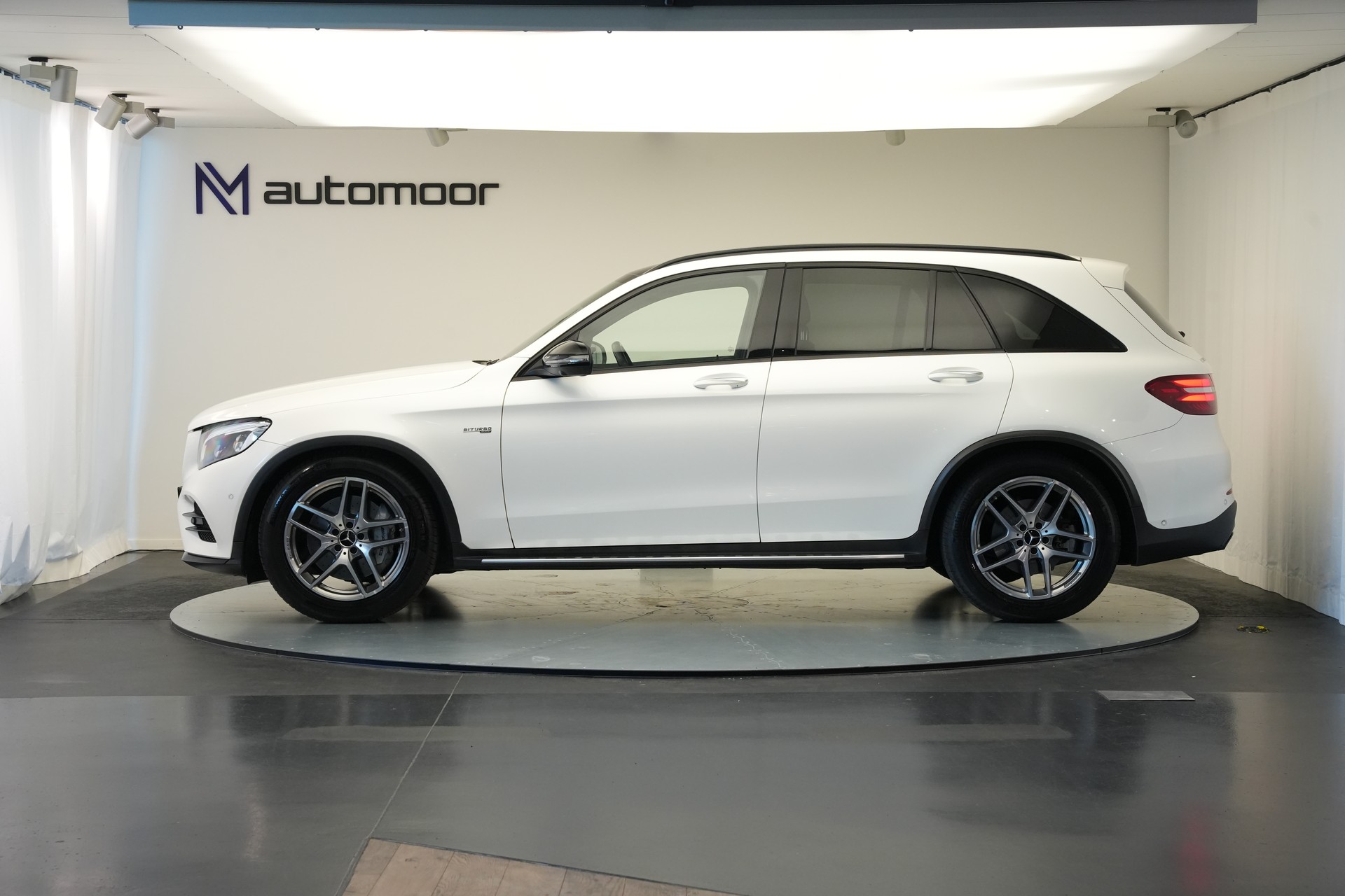 MERCEDES-BENZ GLC 43 AMG 4Matic 9G-Tronic *CH-Fahrzeug* *Luftfahrwerk*-image-7