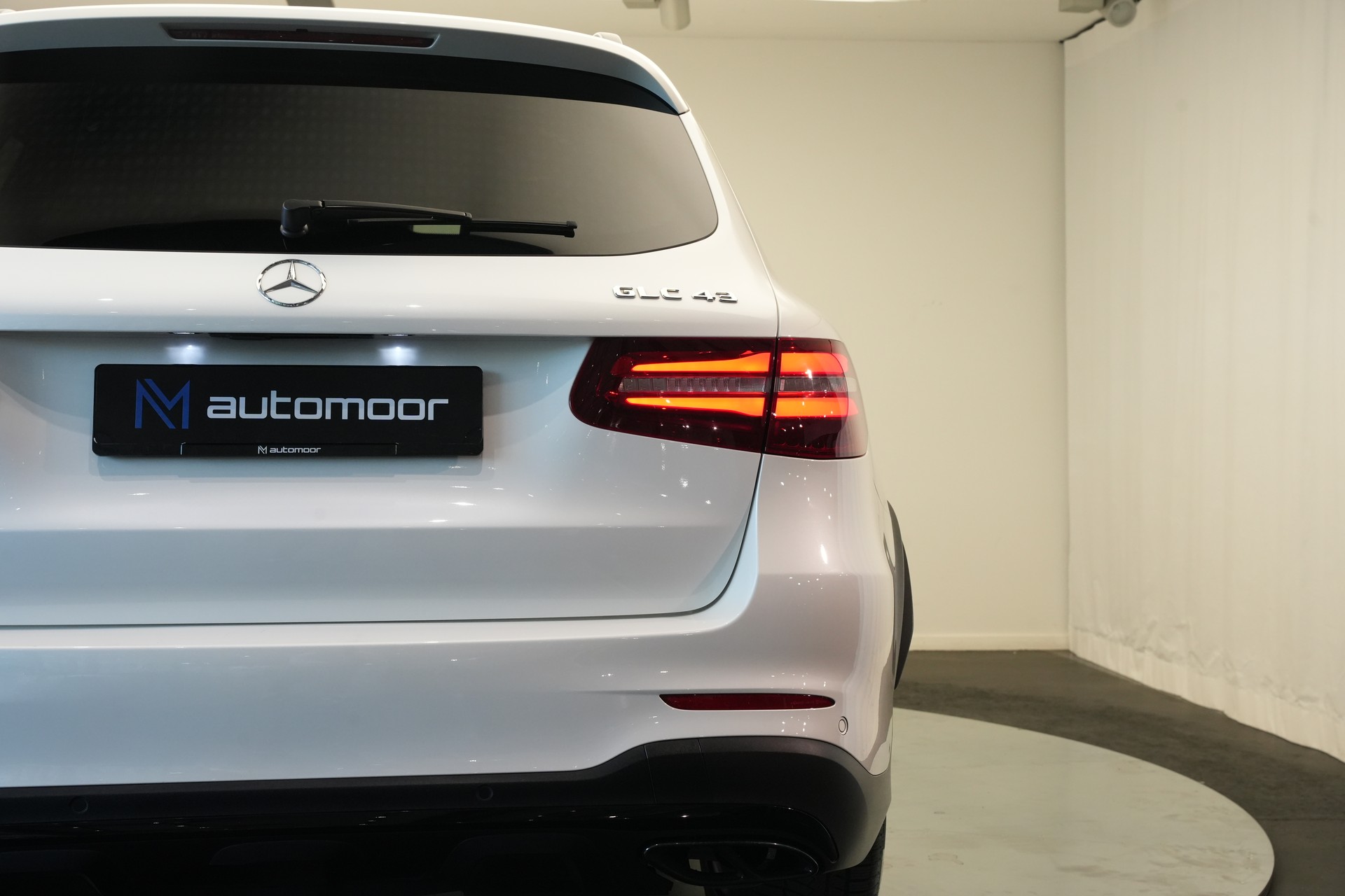 MERCEDES-BENZ GLC 43 AMG 4Matic 9G-Tronic *CH-Fahrzeug* *Luftfahrwerk*-image-35