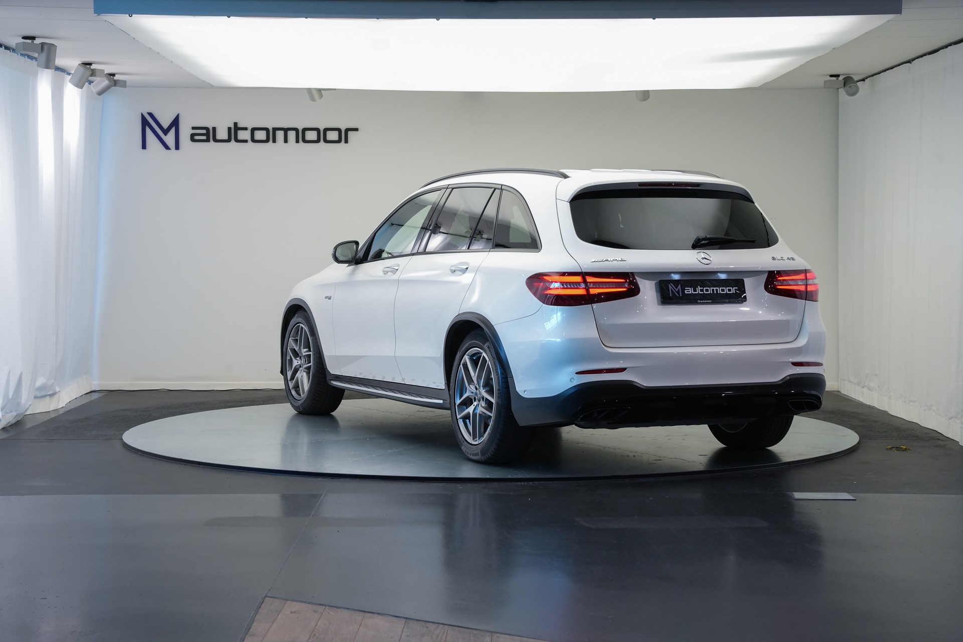 MERCEDES-BENZ GLC 43 AMG 4Matic 9G-Tronic *CH-Fahrzeug* *Luftfahrwerk*-image-6