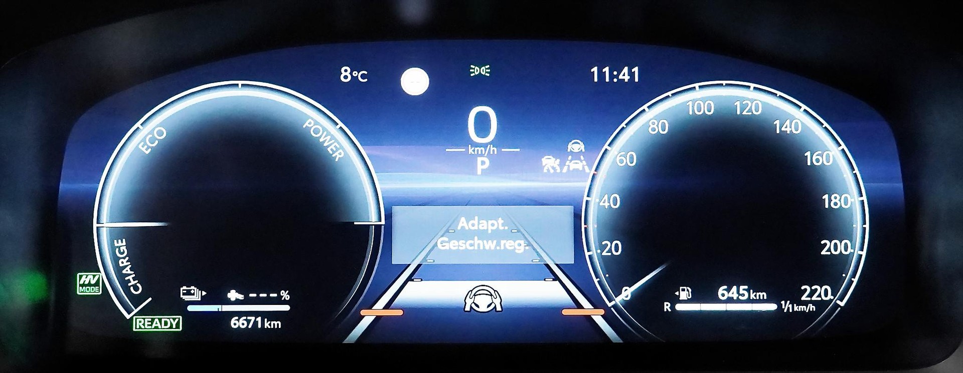 TOYOTA C-HR 2.0 PHEV Swiss Edition-image-15