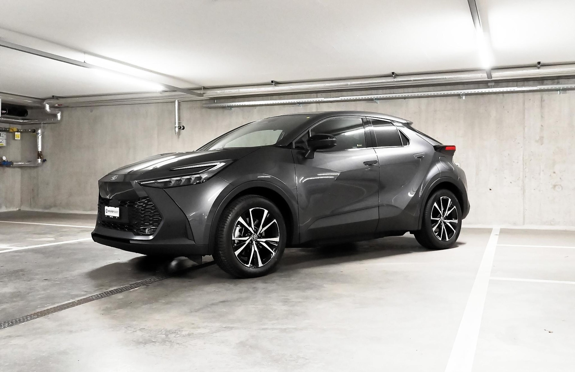 TOYOTA C-HR 2.0 PHEV Swiss Edition-image-1