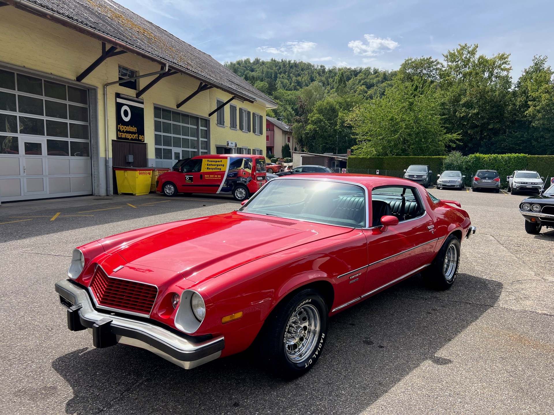CHEVROLET Camaro LT-image-1