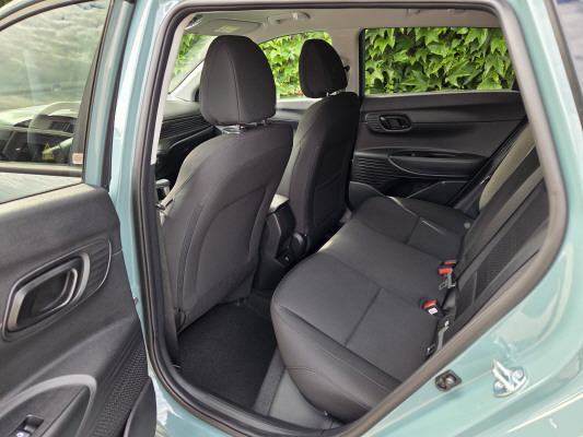 HYUNDAI i20 1.0 T-GDi Amplia DCT-image-6