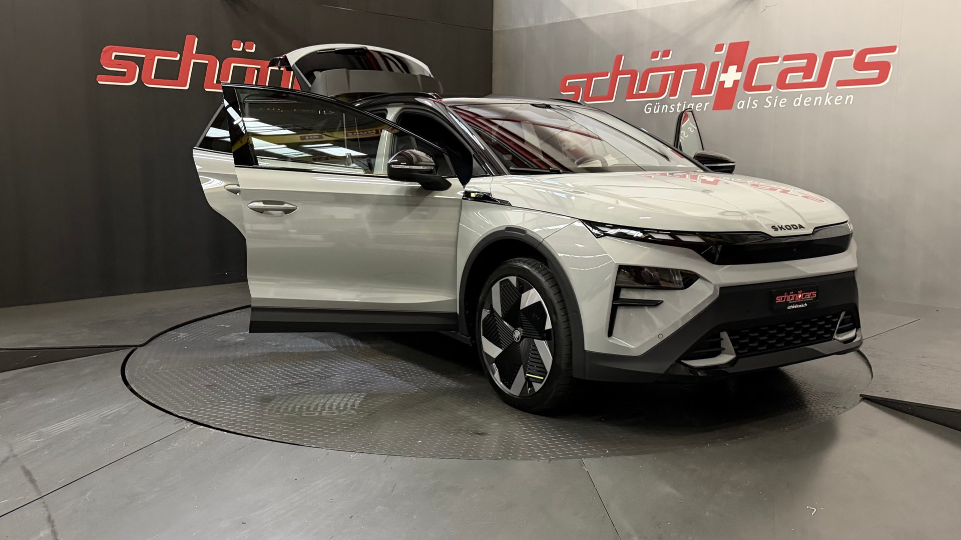 SKODA Elroq RS 4x4-image-8