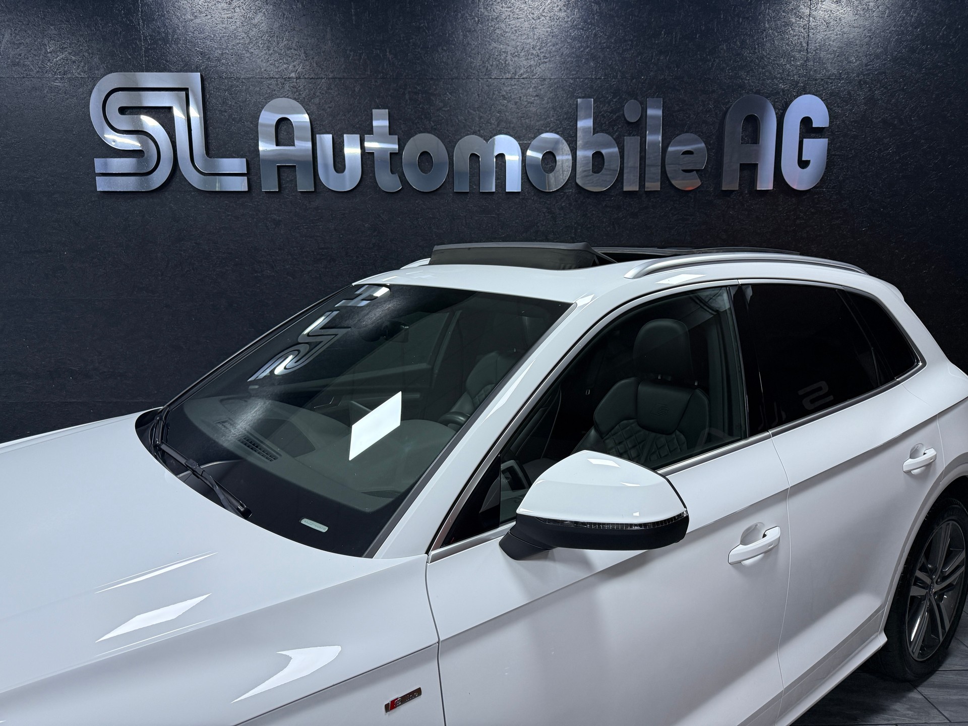 AUDI Q5 2.0 TDI sport quattro S-tronic / Vollausstattung / CH Fz 1 Hand-image-2