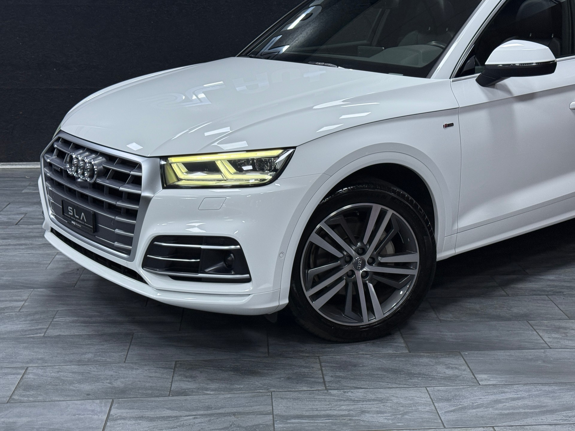 AUDI Q5 2.0 TDI sport quattro S-tronic / Vollausstattung / CH Fz 1 Hand-image-1