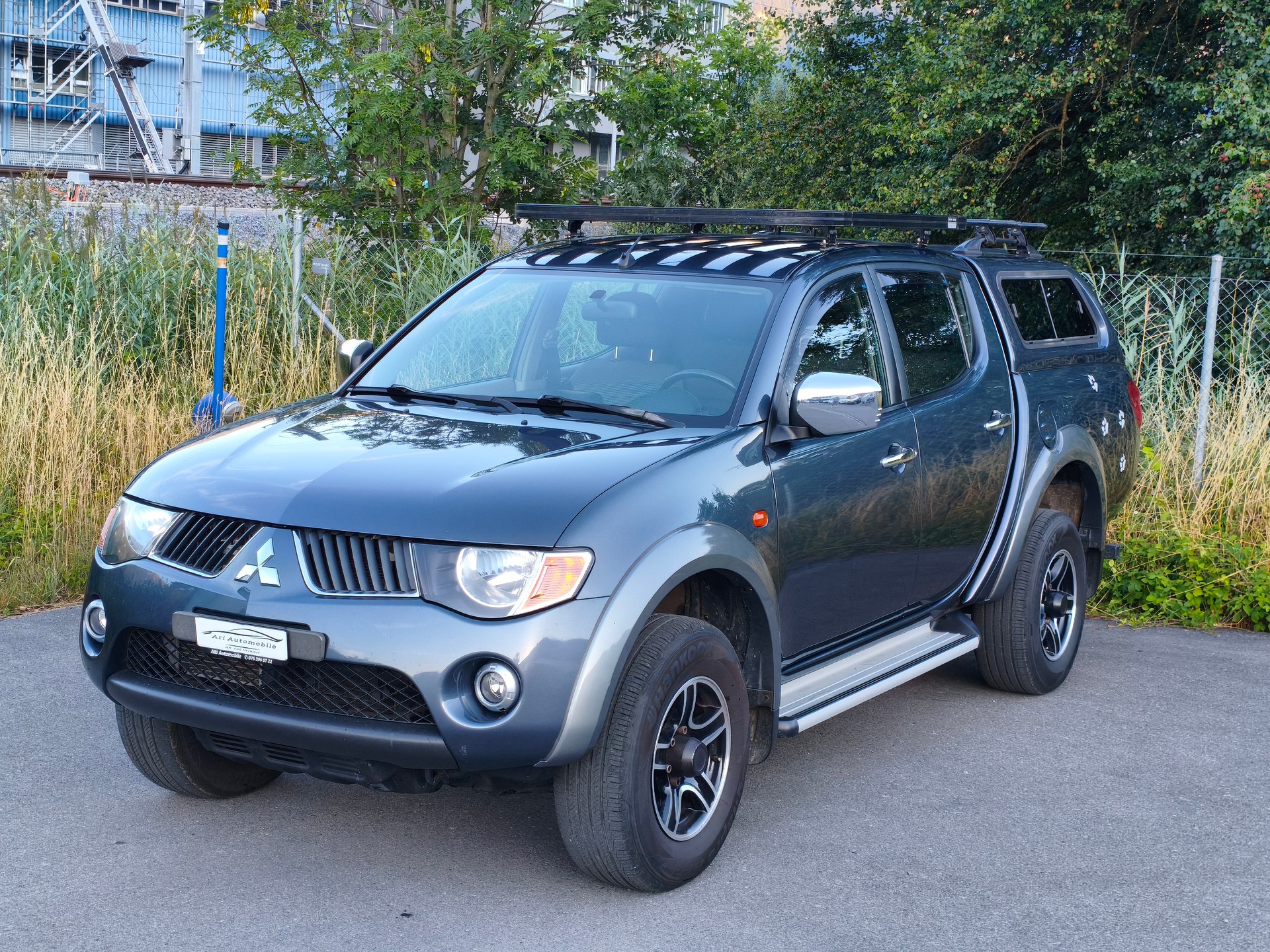 MITSUBISHI L 200 2.5 DID Invite Double Cab-image-10