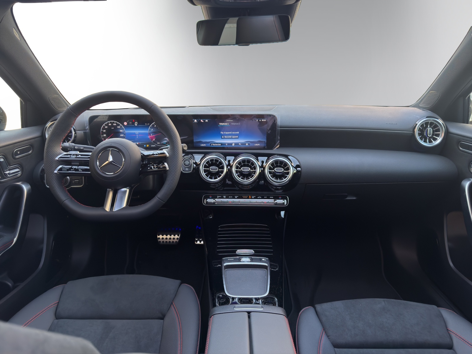MERCEDES-BENZ A 250 4Matic 8G-DCT-image-11