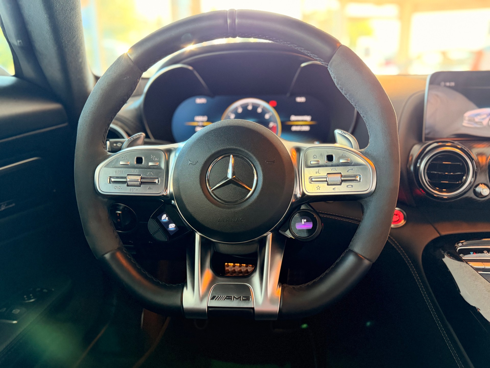 MERCEDES-BENZ AMG GT C Speedshift DCT-image-27