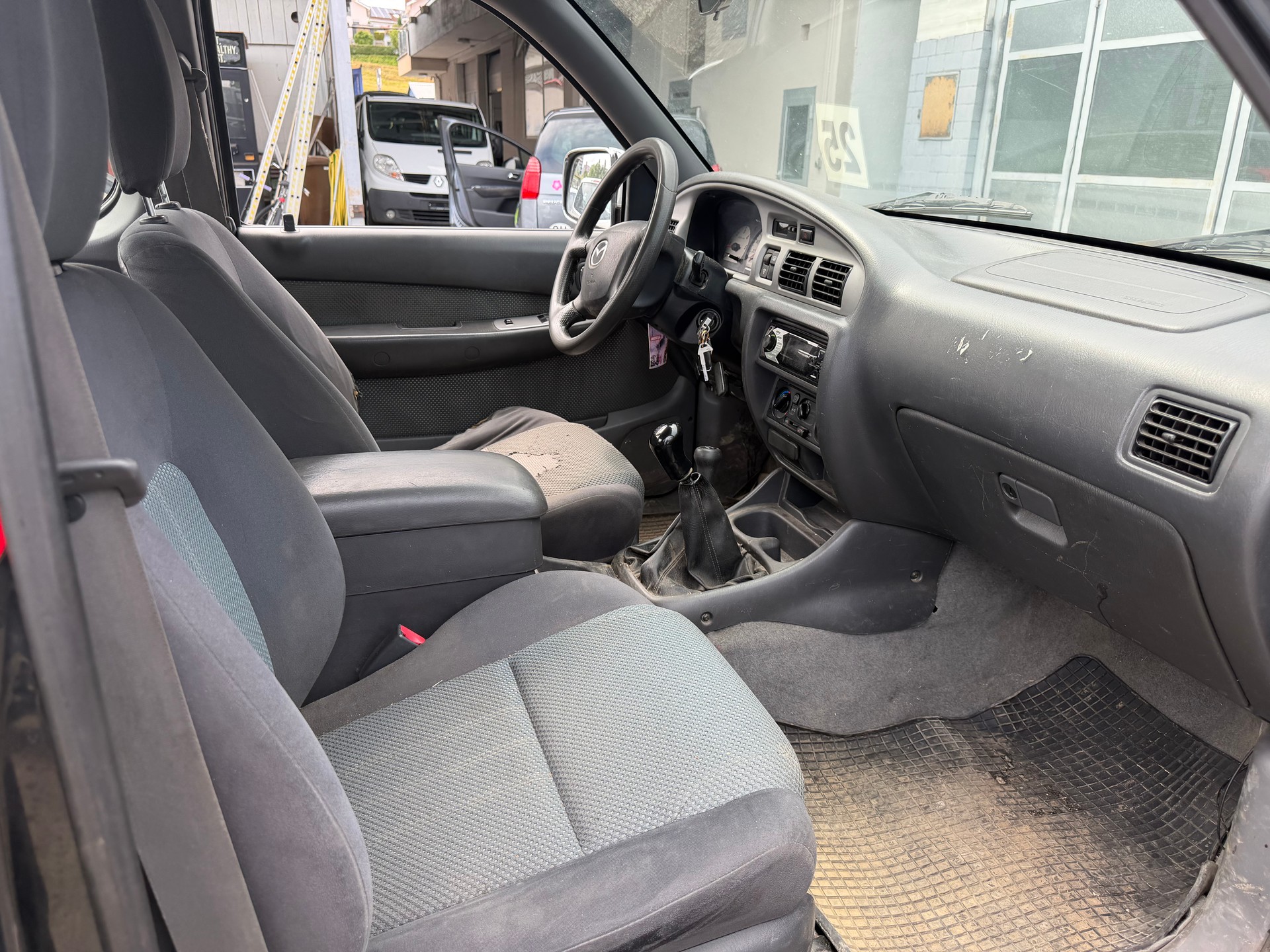 MAZDA B 2500TD 4x4 Strech Cab.Hurricane-image-6
