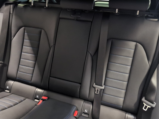 BMW 320d xDr 48V Tour M Sport-image-8
