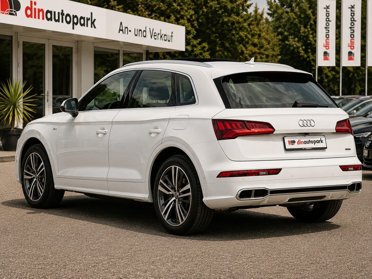 AUDI Q5 55 TFSI e Sport Quattro S-Line * CH-Fahrzeug * Frisch ab MFK * Anhängerkupplung * Panorama * inkl. 1 Jahr Garantie *-image-6