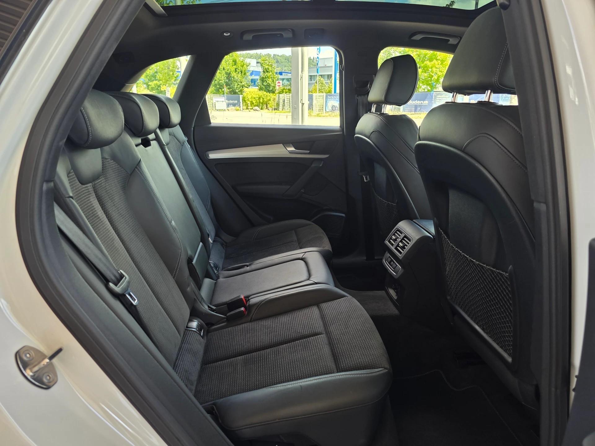 AUDI Q5 55 TFSI e Sport Quattro S-Line * CH-Fahrzeug * Frisch ab MFK * Anhängerkupplung * Panorama * inkl. 1 Jahr Garantie *-image-26