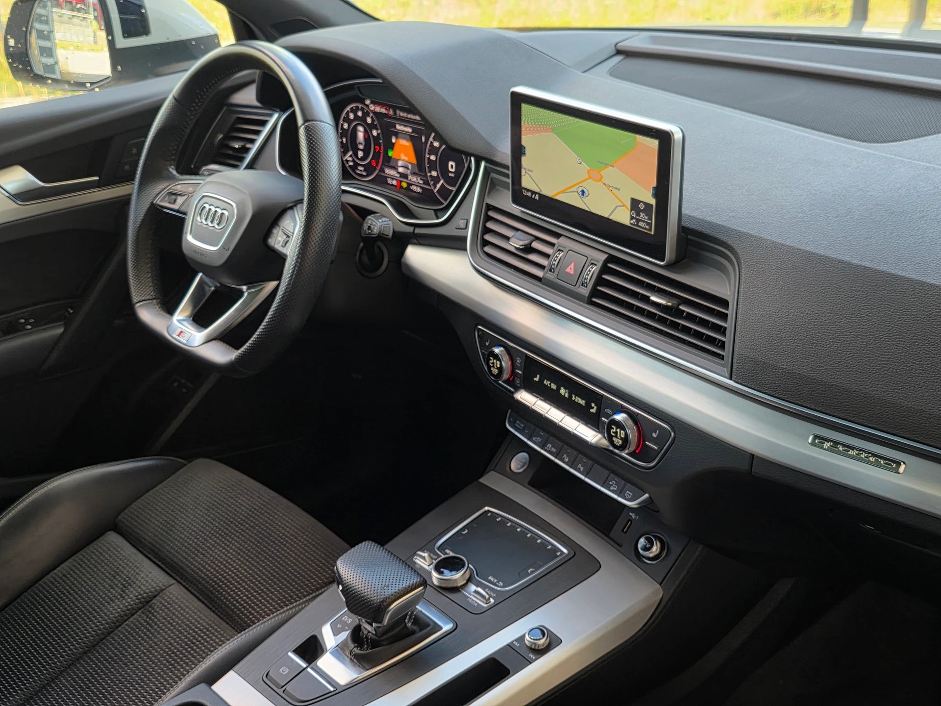 AUDI Q5 55 TFSI e Sport Quattro S-Line * CH-Fahrzeug * Frisch ab MFK * Anhängerkupplung * Panorama * inkl. 1 Jahr Garantie *-image-25
