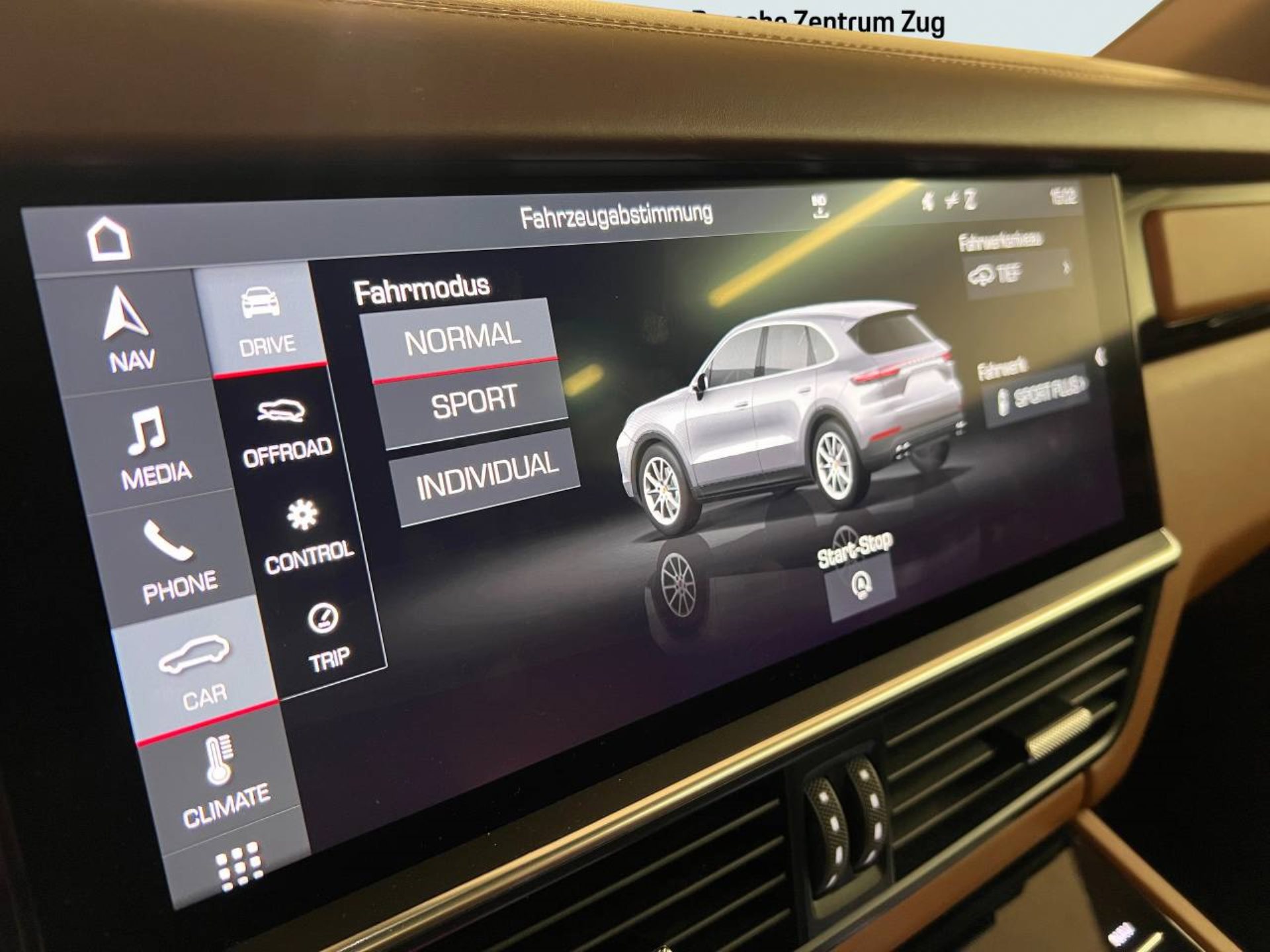 PORSCHE Cayenne S-image-28