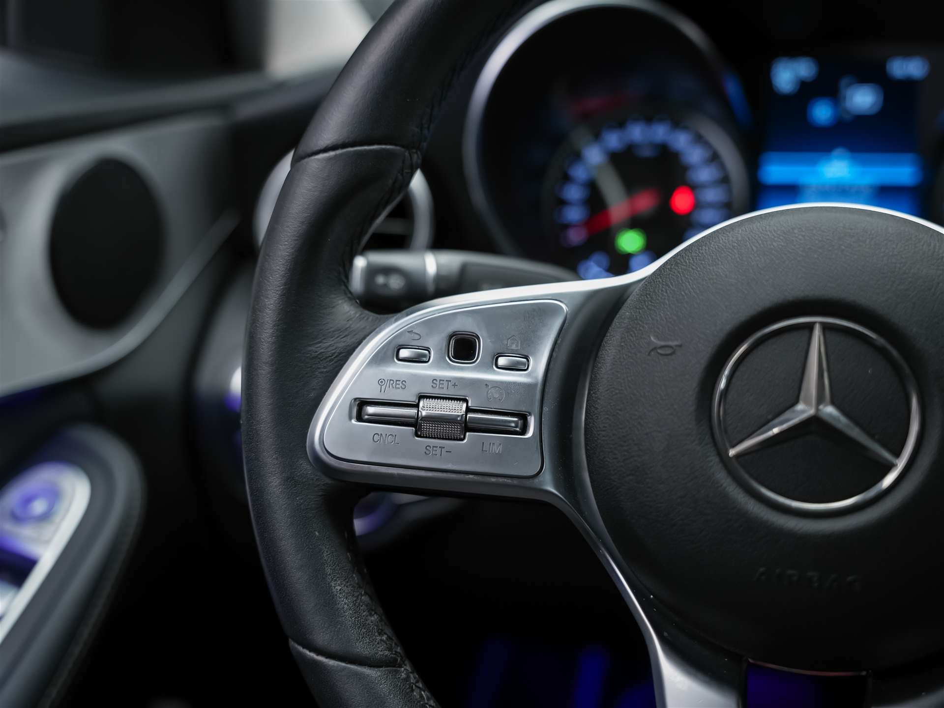 MERCEDES-BENZ C 300 Avantgarde 9G-Tronic *Sitzheizung*Rückfahrkamera*Multibeam LED Scheinwerfer*-image-26
