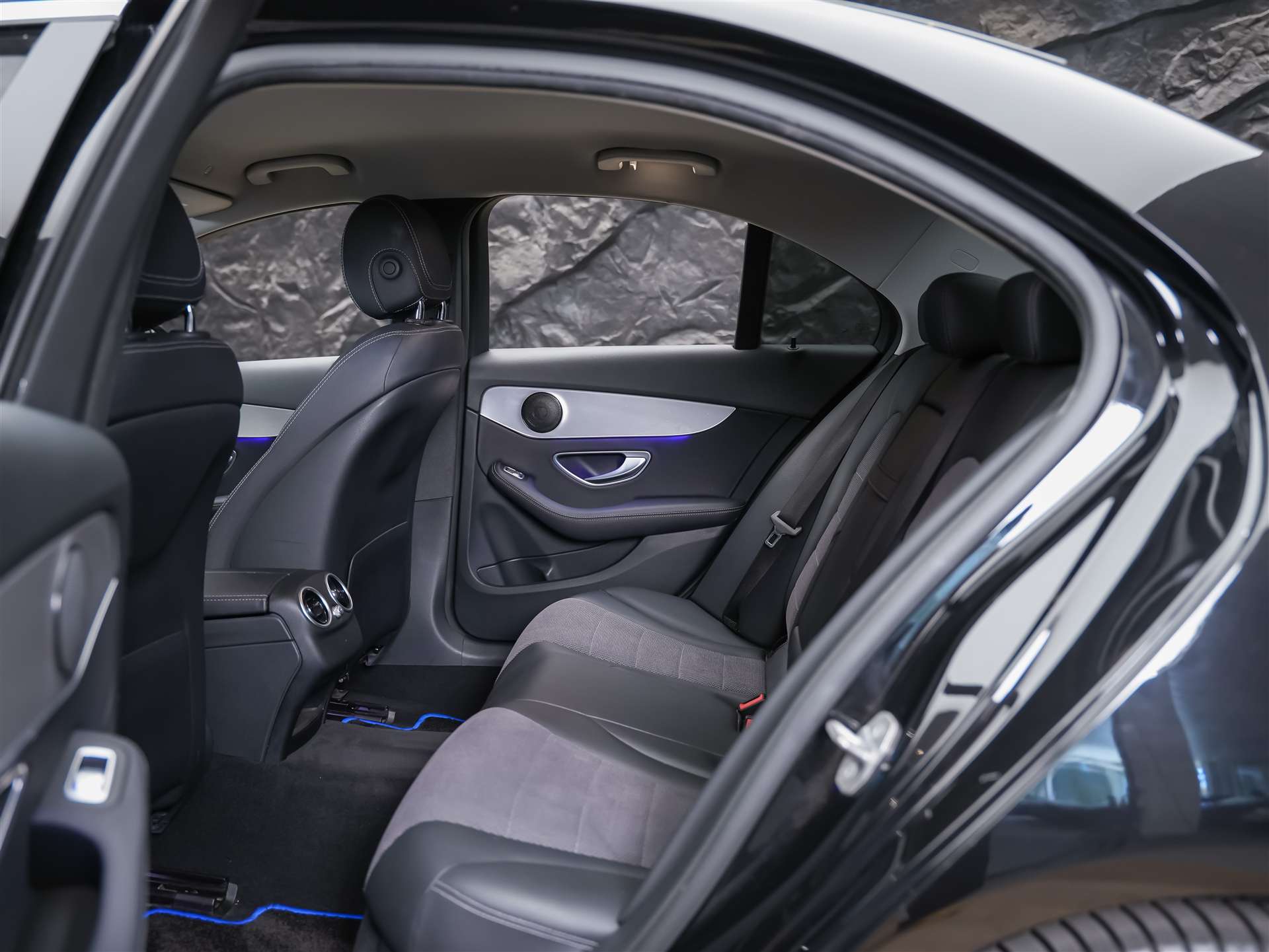 MERCEDES-BENZ C 300 Avantgarde 9G-Tronic *Sitzheizung*Rückfahrkamera*Multibeam LED Scheinwerfer*-image-12