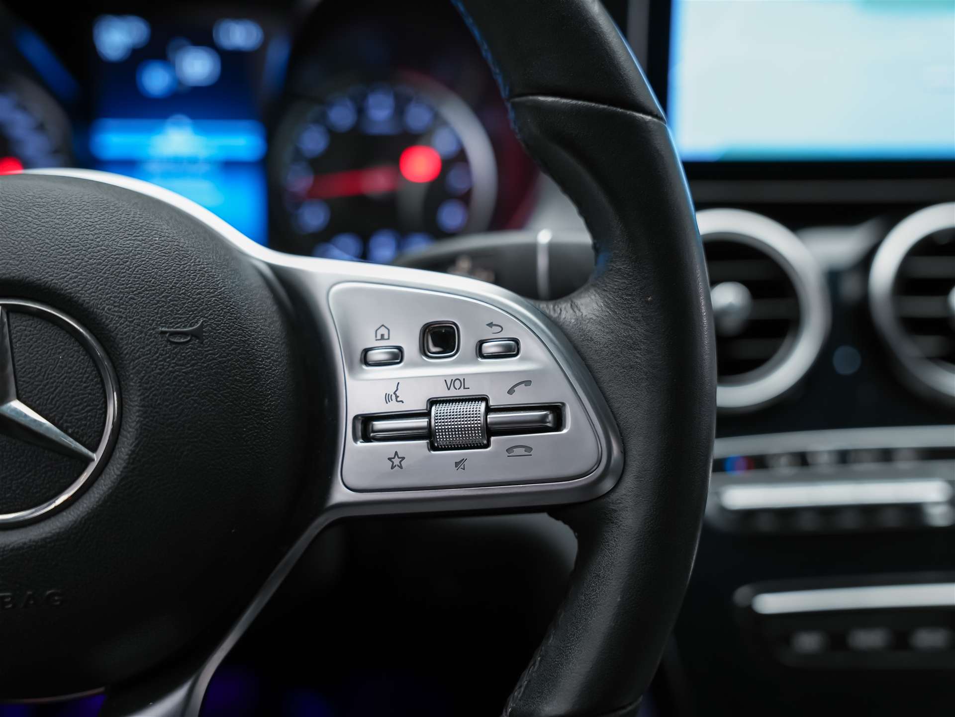 MERCEDES-BENZ C 300 Avantgarde 9G-Tronic *Sitzheizung*Rückfahrkamera*Multibeam LED Scheinwerfer*-image-27