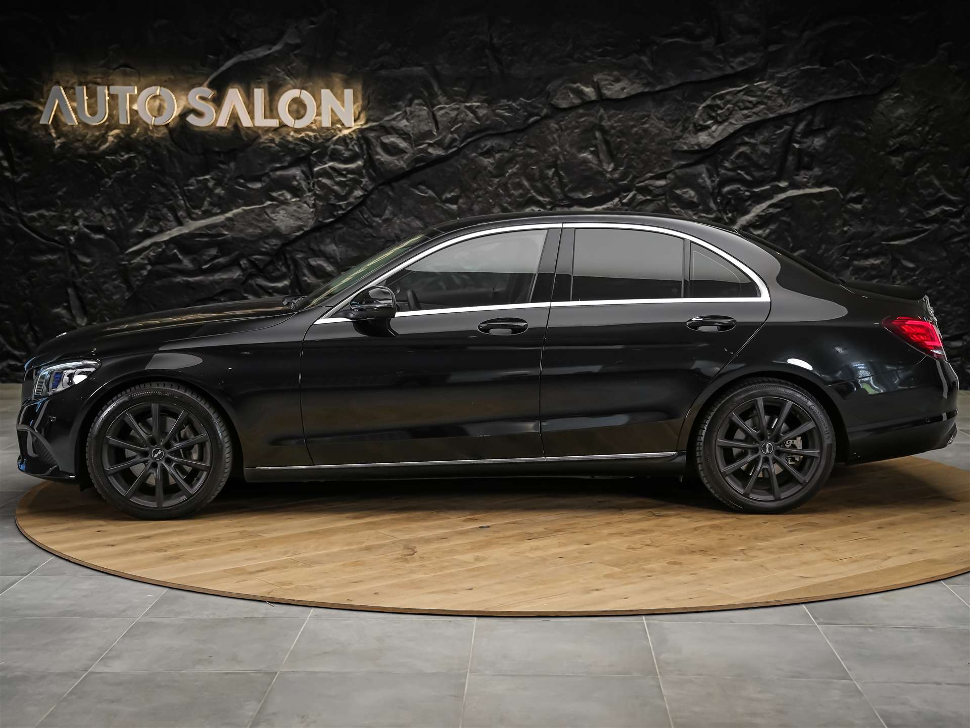 MERCEDES-BENZ C 300 Avantgarde 9G-Tronic *Sitzheizung*Rückfahrkamera*Multibeam LED Scheinwerfer*-image-1