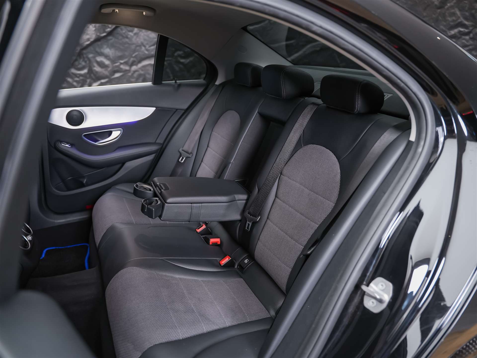 MERCEDES-BENZ C 300 Avantgarde 9G-Tronic *Sitzheizung*Rückfahrkamera*Multibeam LED Scheinwerfer*-image-12