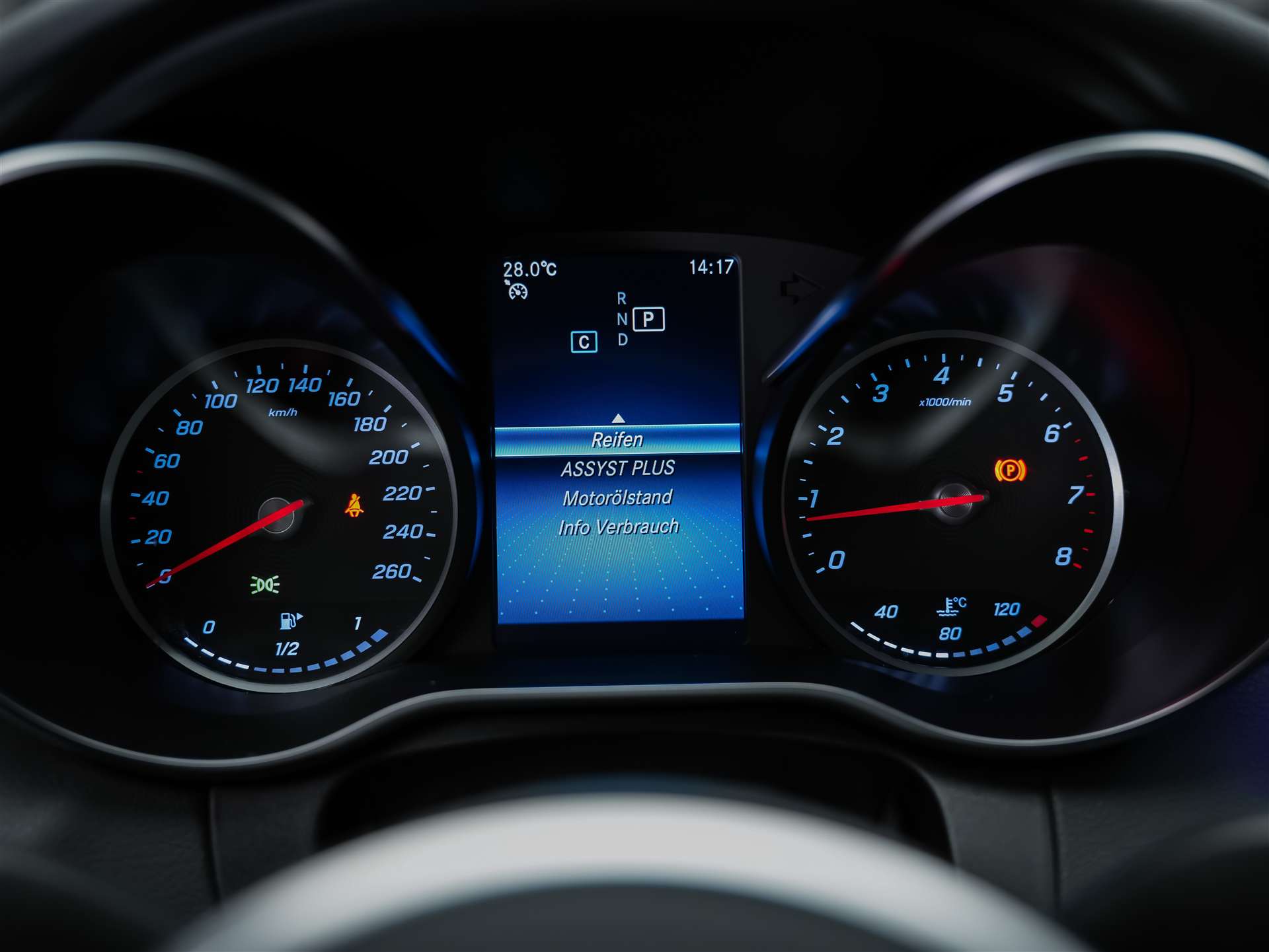 MERCEDES-BENZ C 300 Avantgarde 9G-Tronic *Sitzheizung*Rückfahrkamera*Multibeam LED Scheinwerfer*-image-28