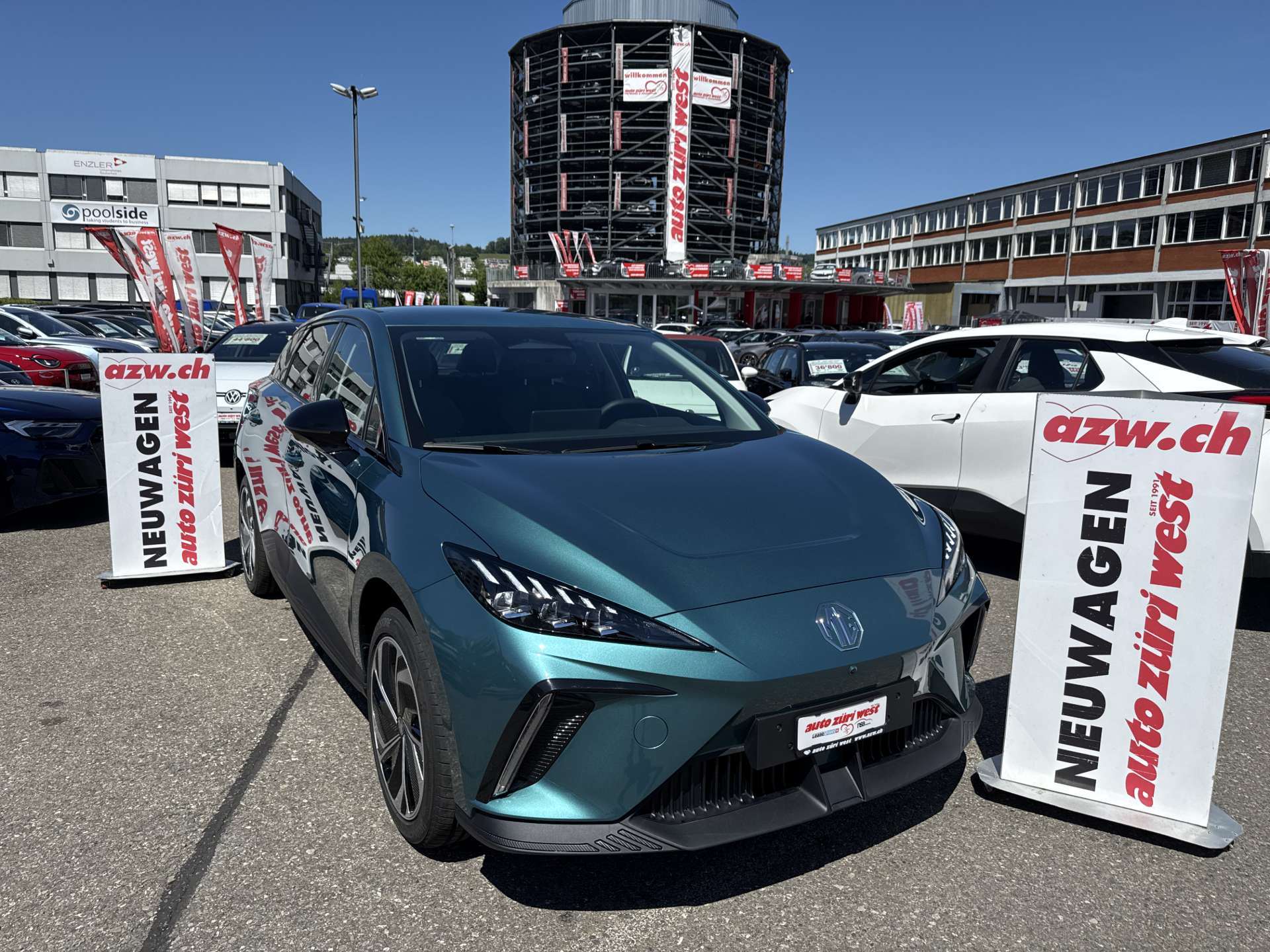 MG 4 EV 64kWh Premium Facelift Automat-image-0