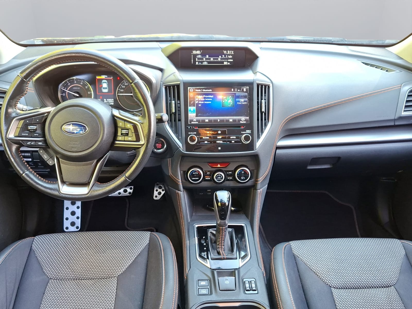 SUBARU XV 2.0 Luxury AWD Lineartronic-image-11