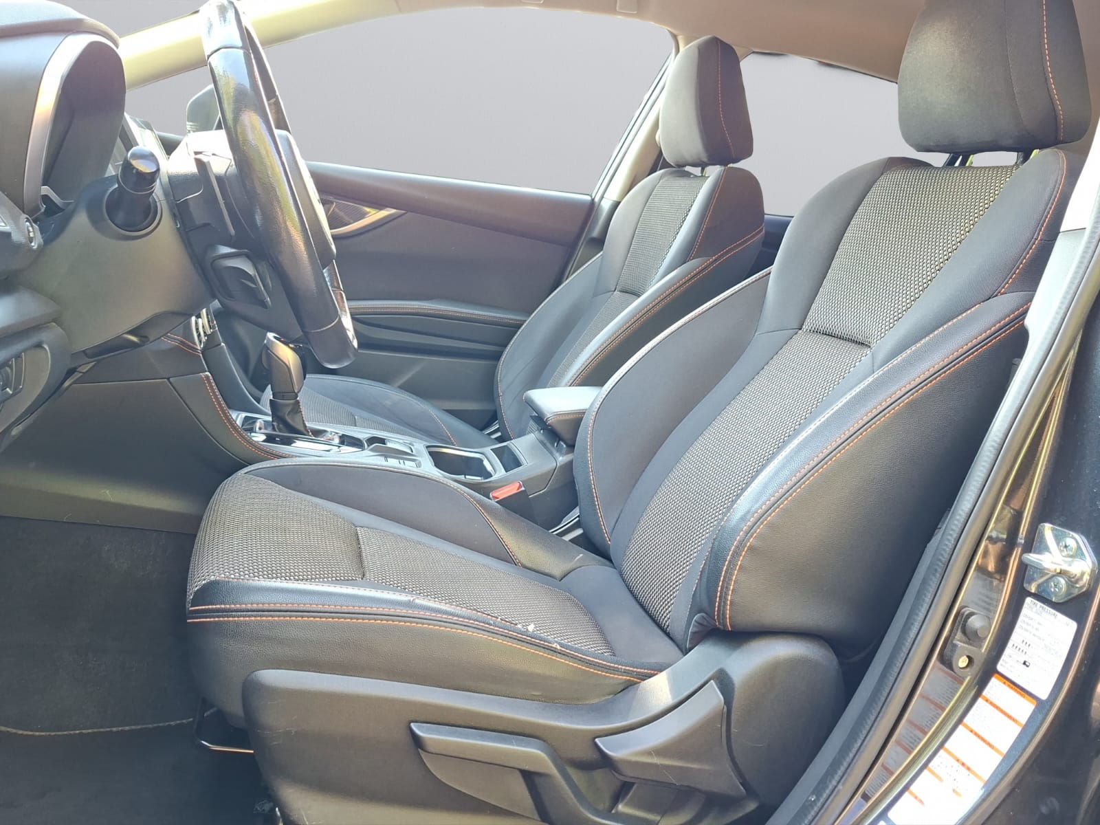 SUBARU XV 2.0 Luxury AWD Lineartronic-image-9