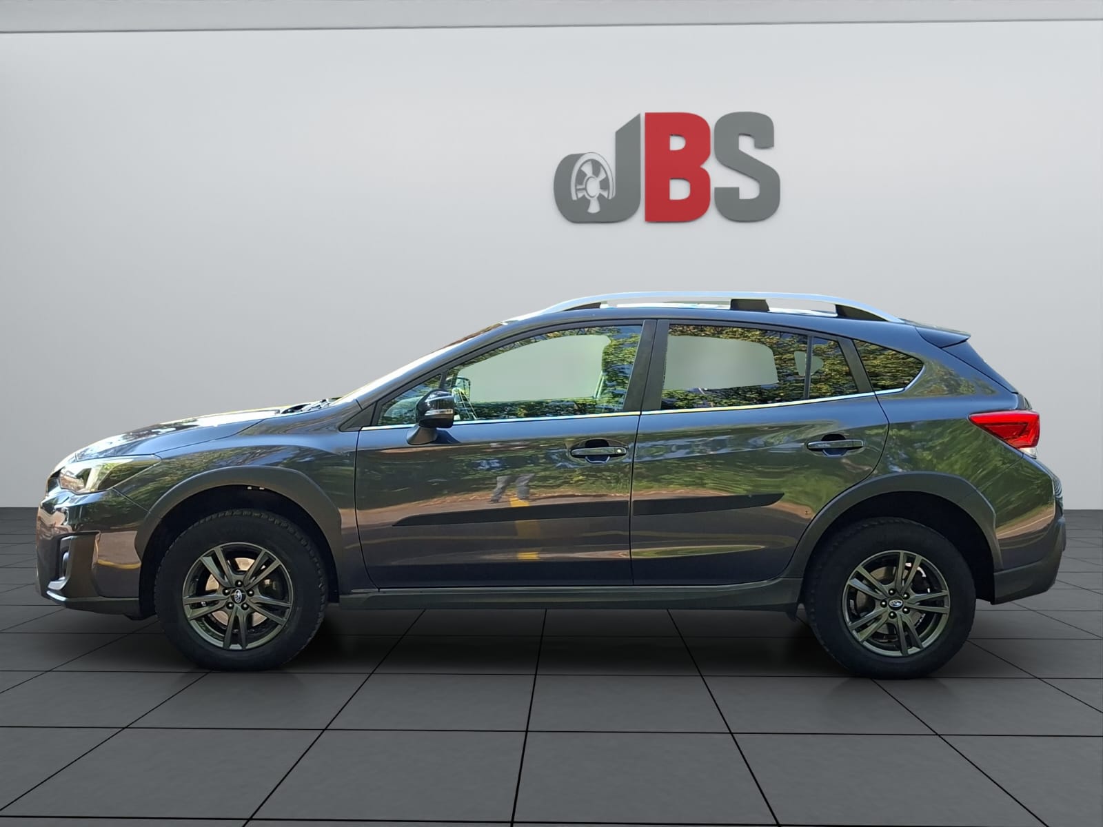 SUBARU XV 2.0 Luxury AWD Lineartronic-image-2