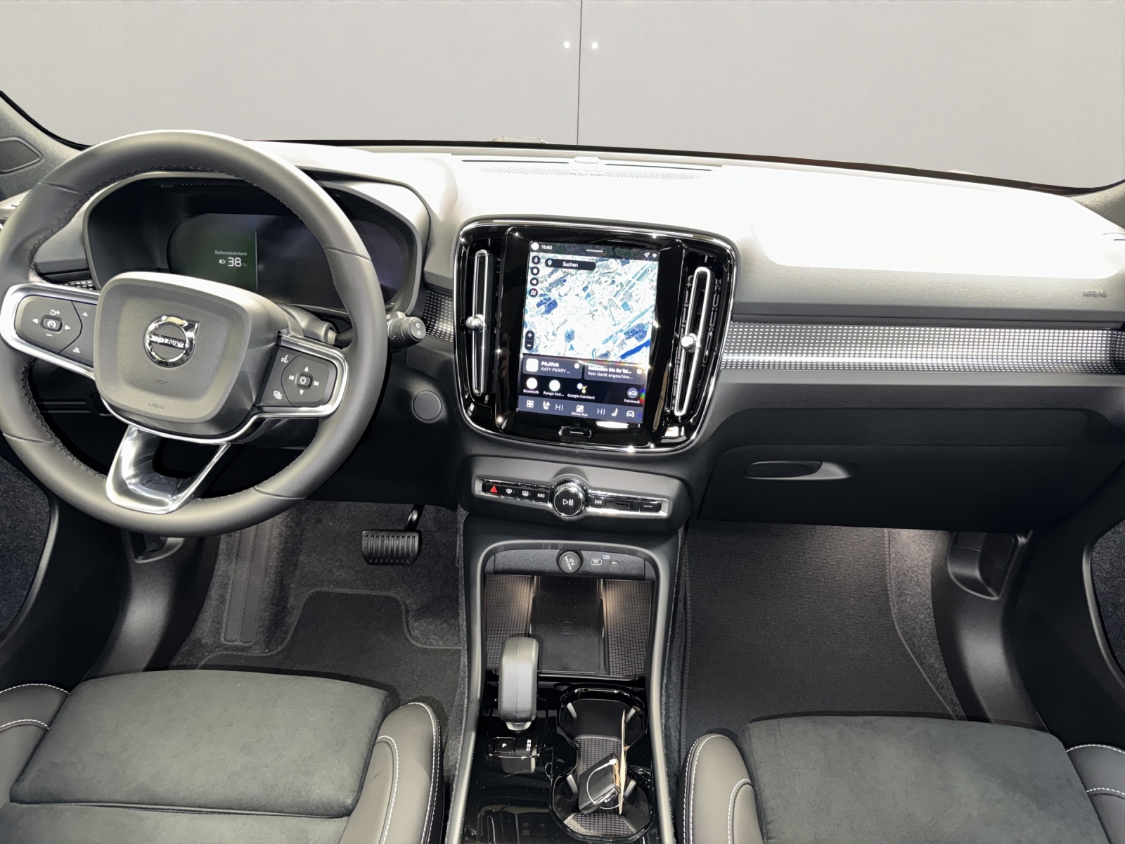 VOLVO EX40 Twin Ultra AWD-image-10